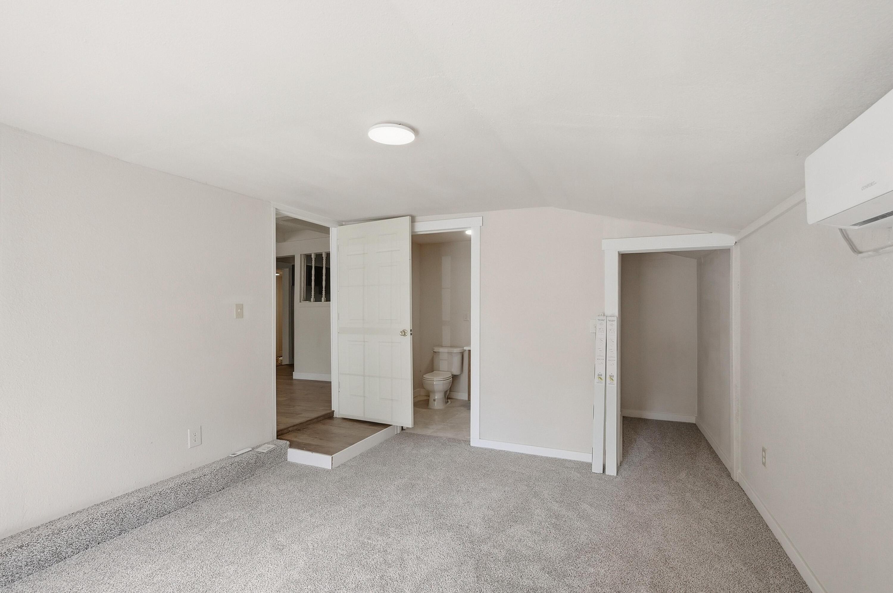 1402 Poplar Street Property Photo 11