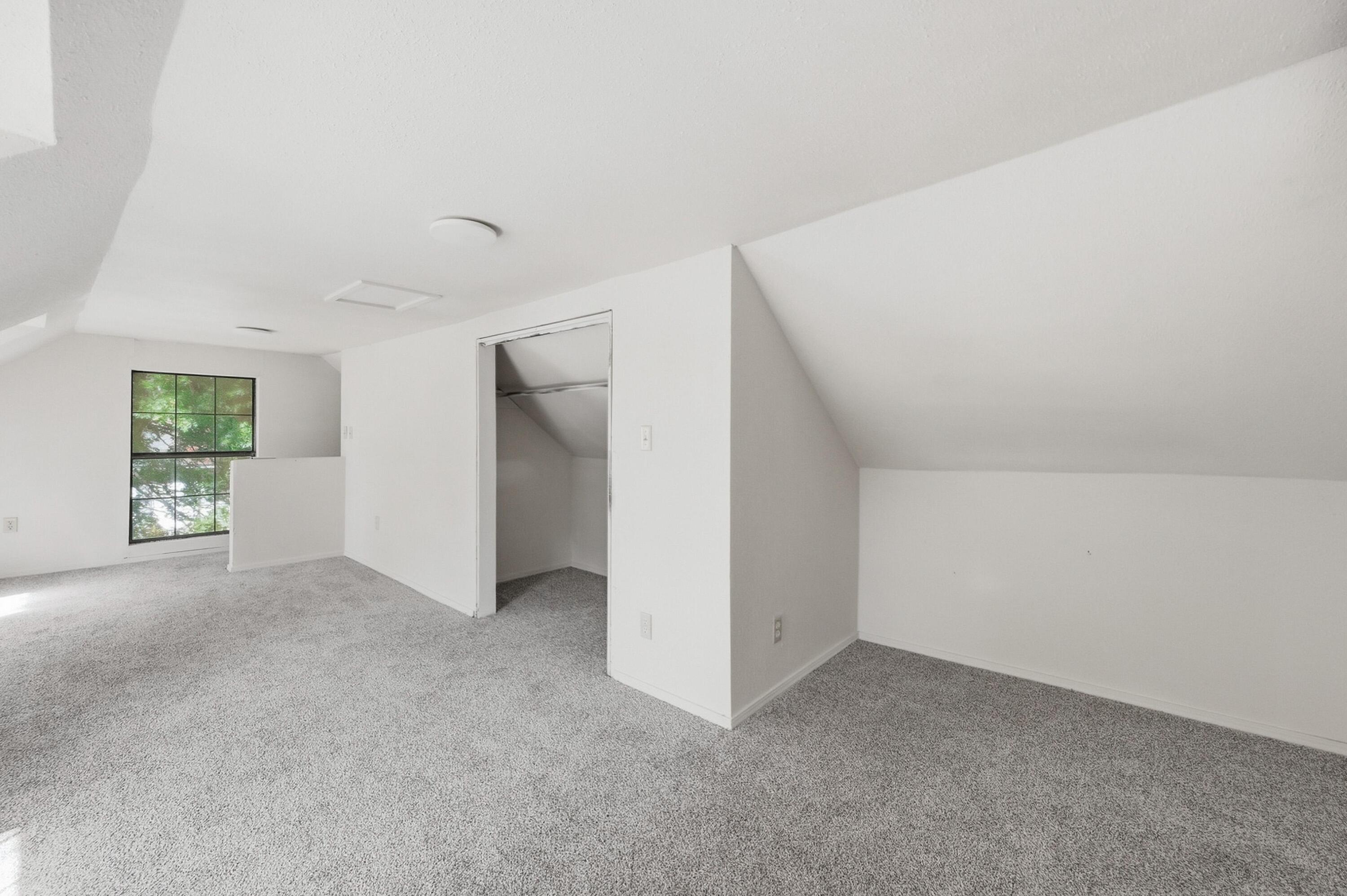 1402 Poplar Street Property Photo 25