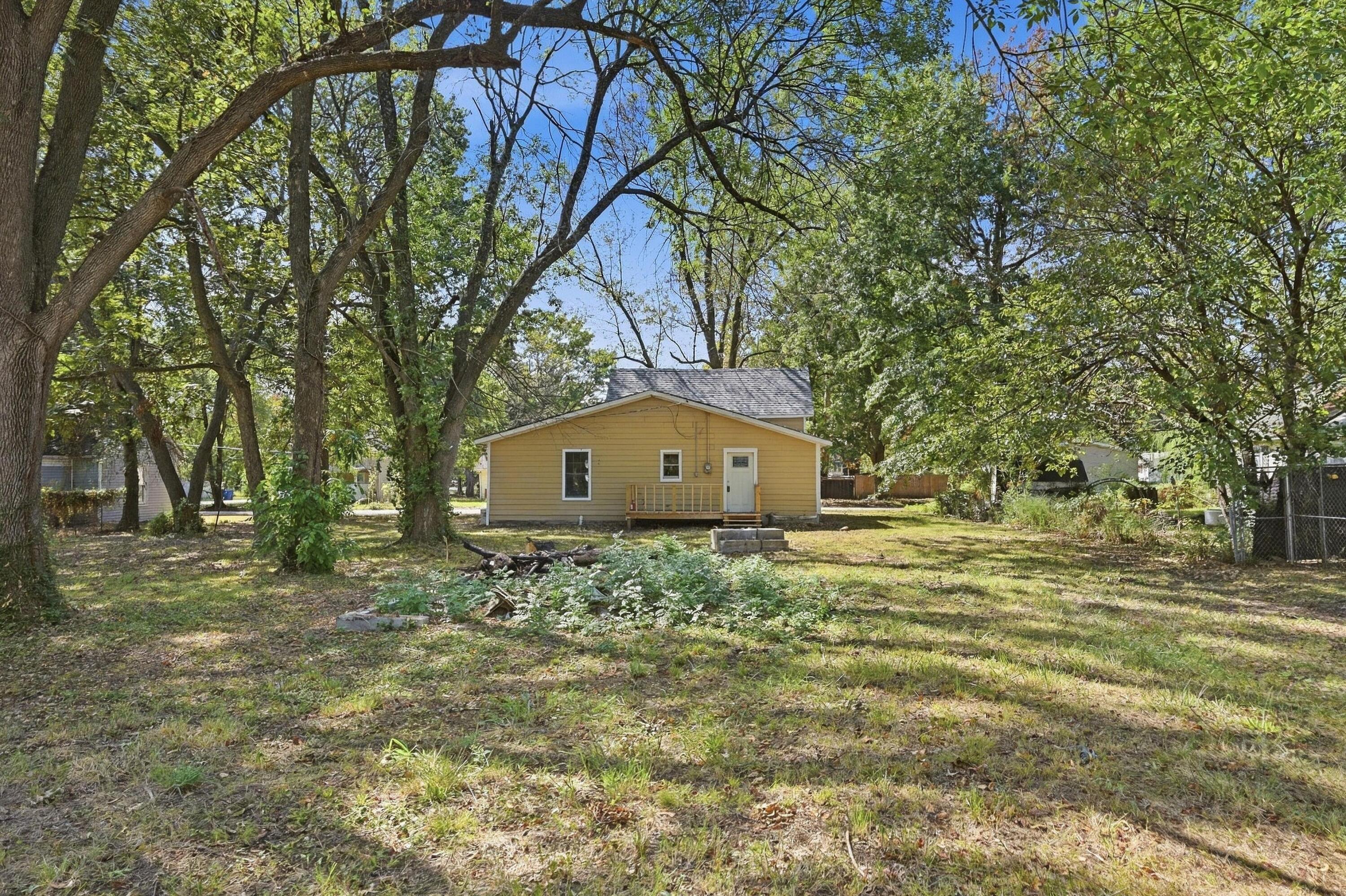 1402 Poplar Street Property Photo 27