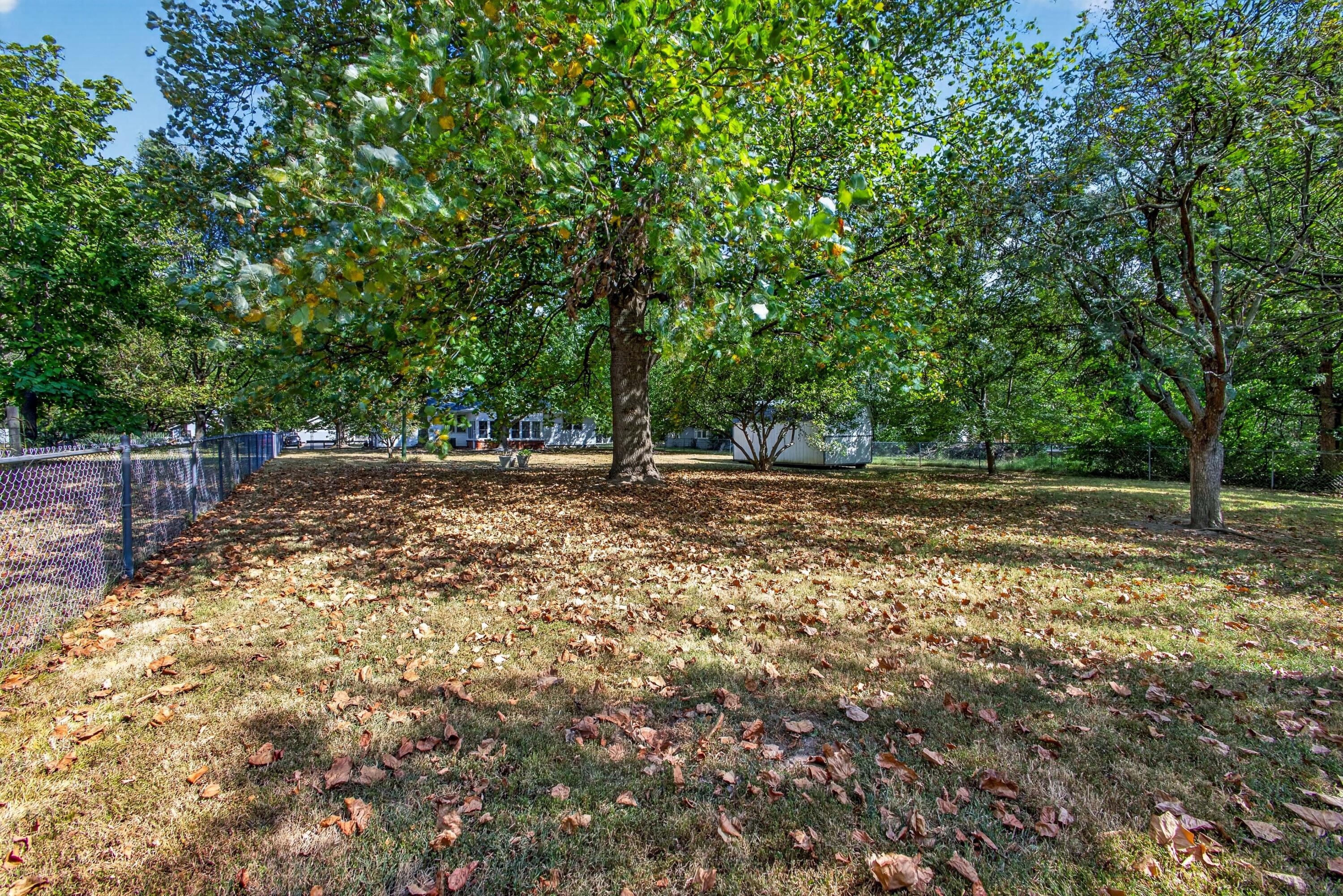 2829 North Oakland Avenue Property Photo 29
