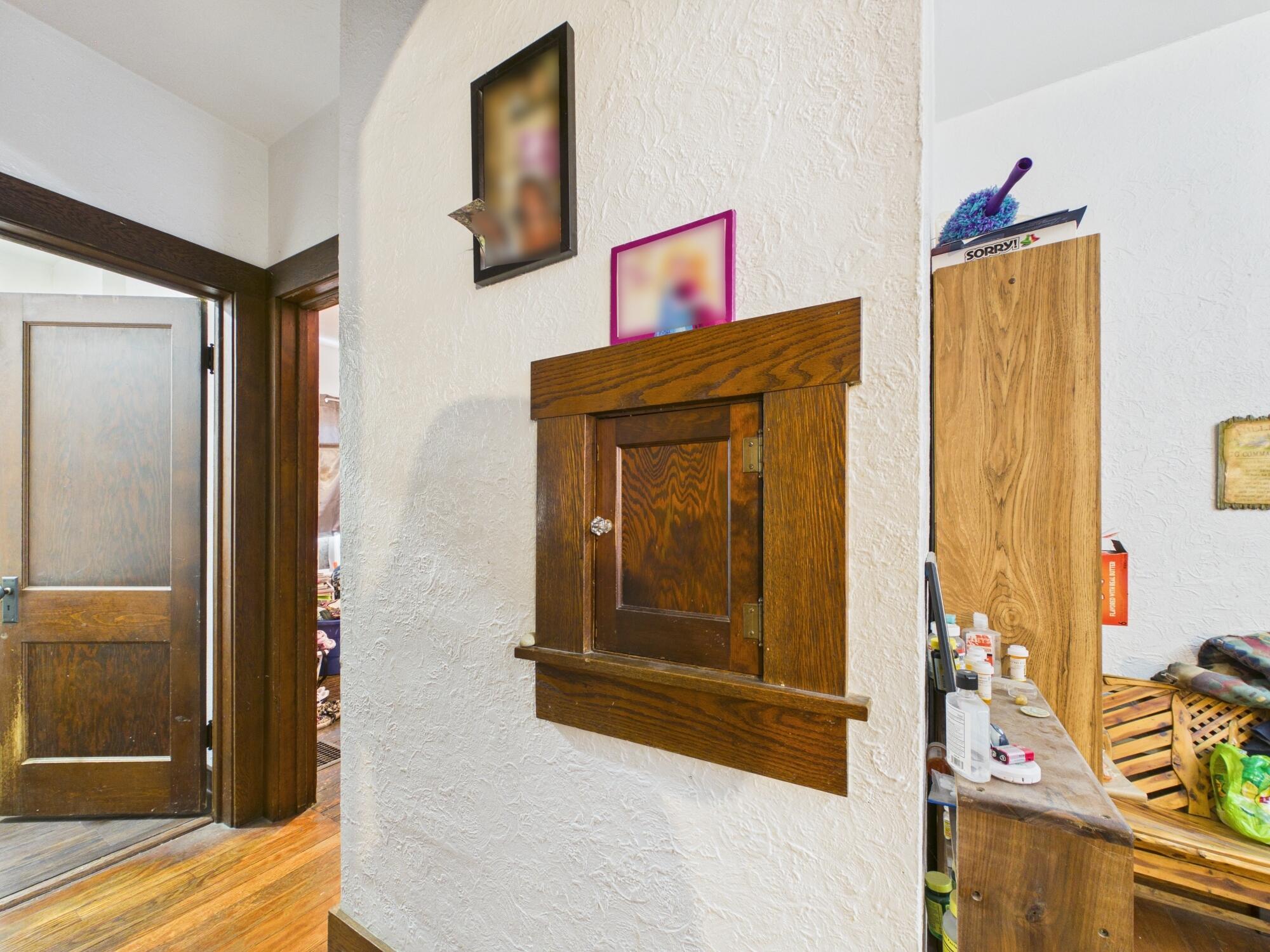 824 West Main Street Property Photo 16