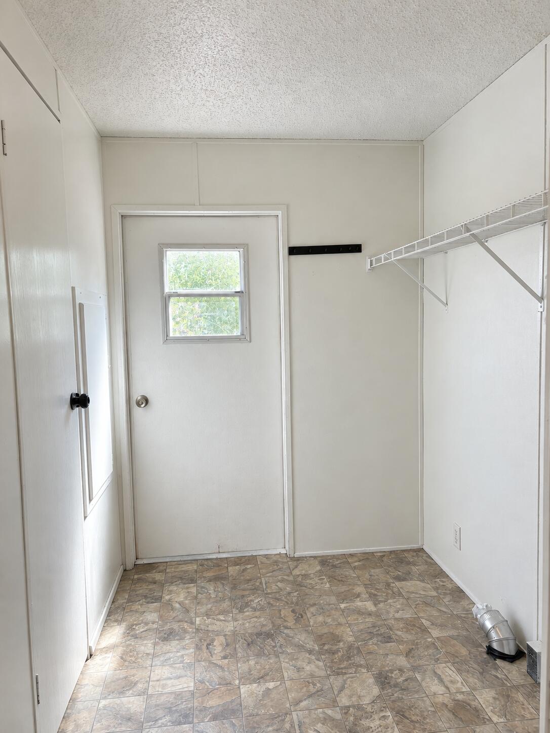143 East Ella Street Property Photo 19