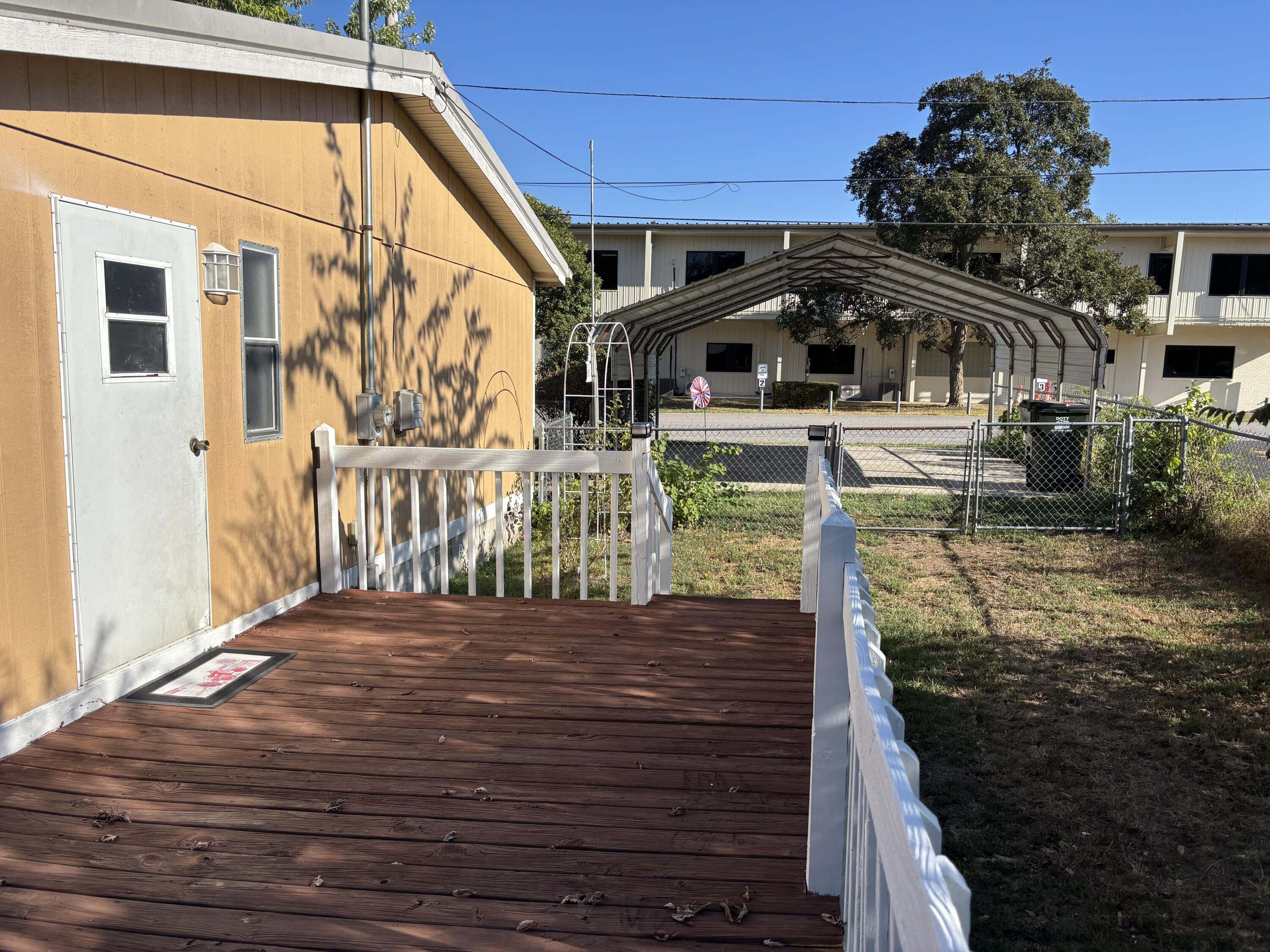 143 East Ella Street Property Photo 25