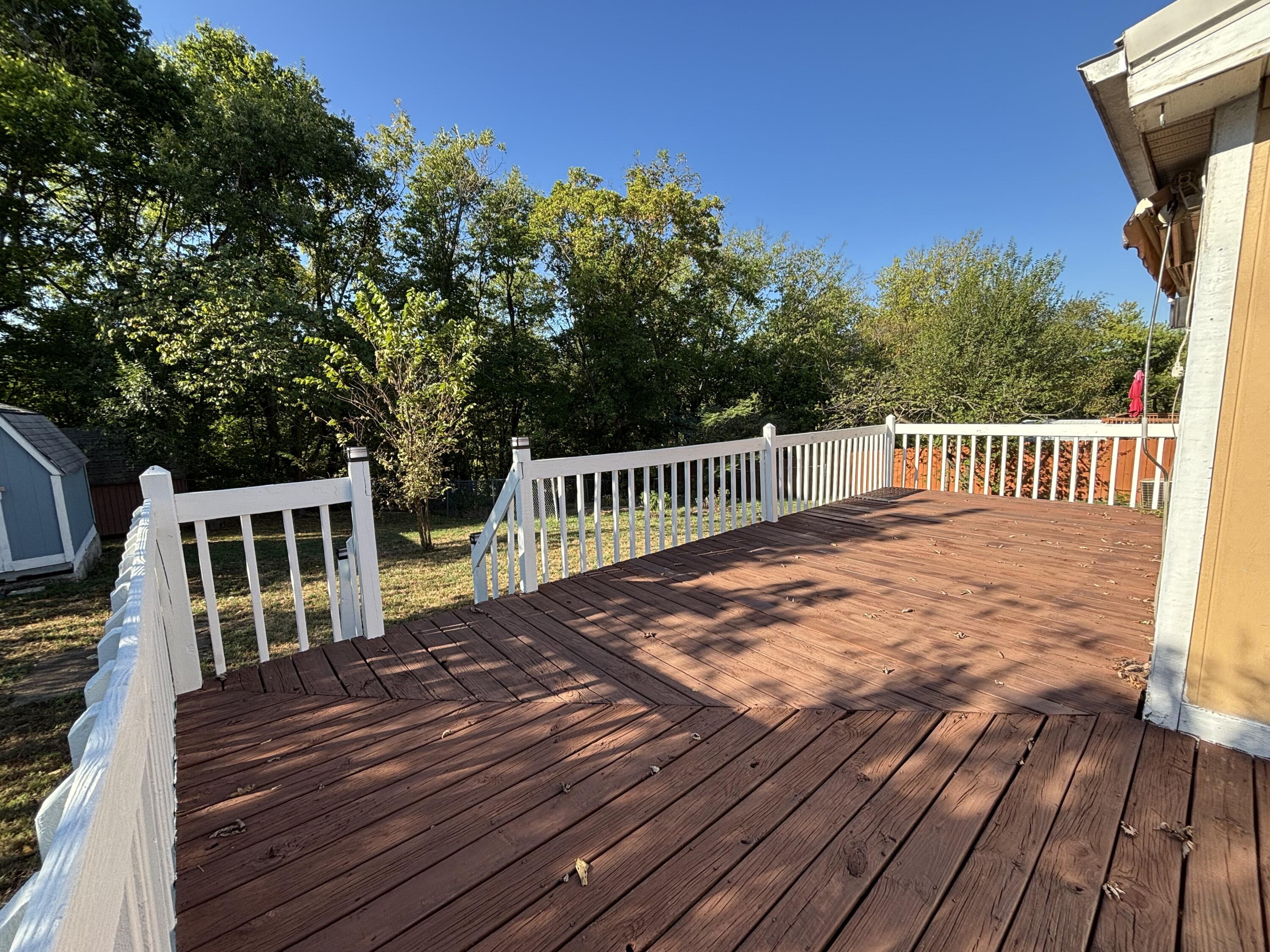 143 East Ella Street Property Photo 26
