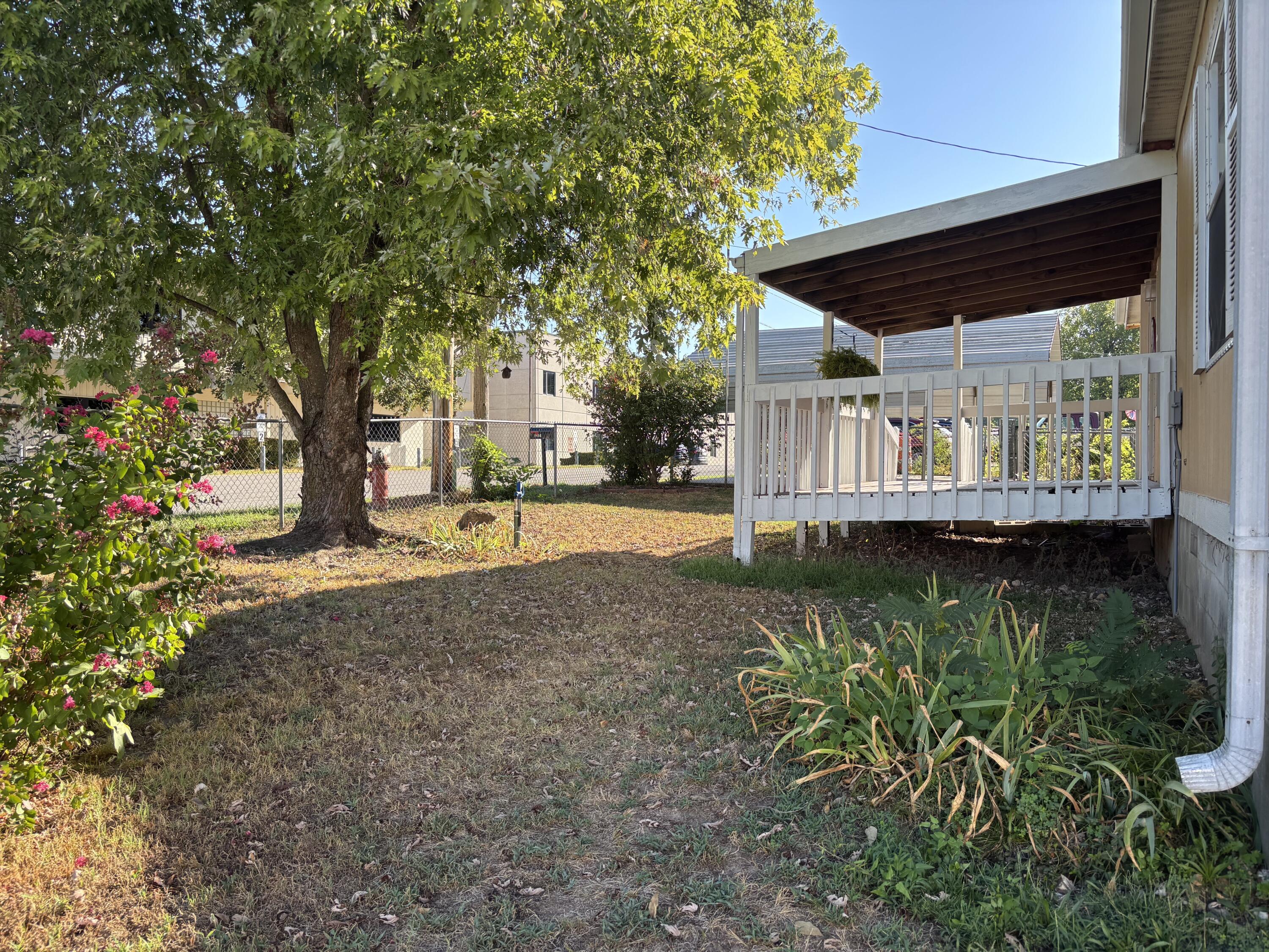 143 East Ella Street Property Photo 27