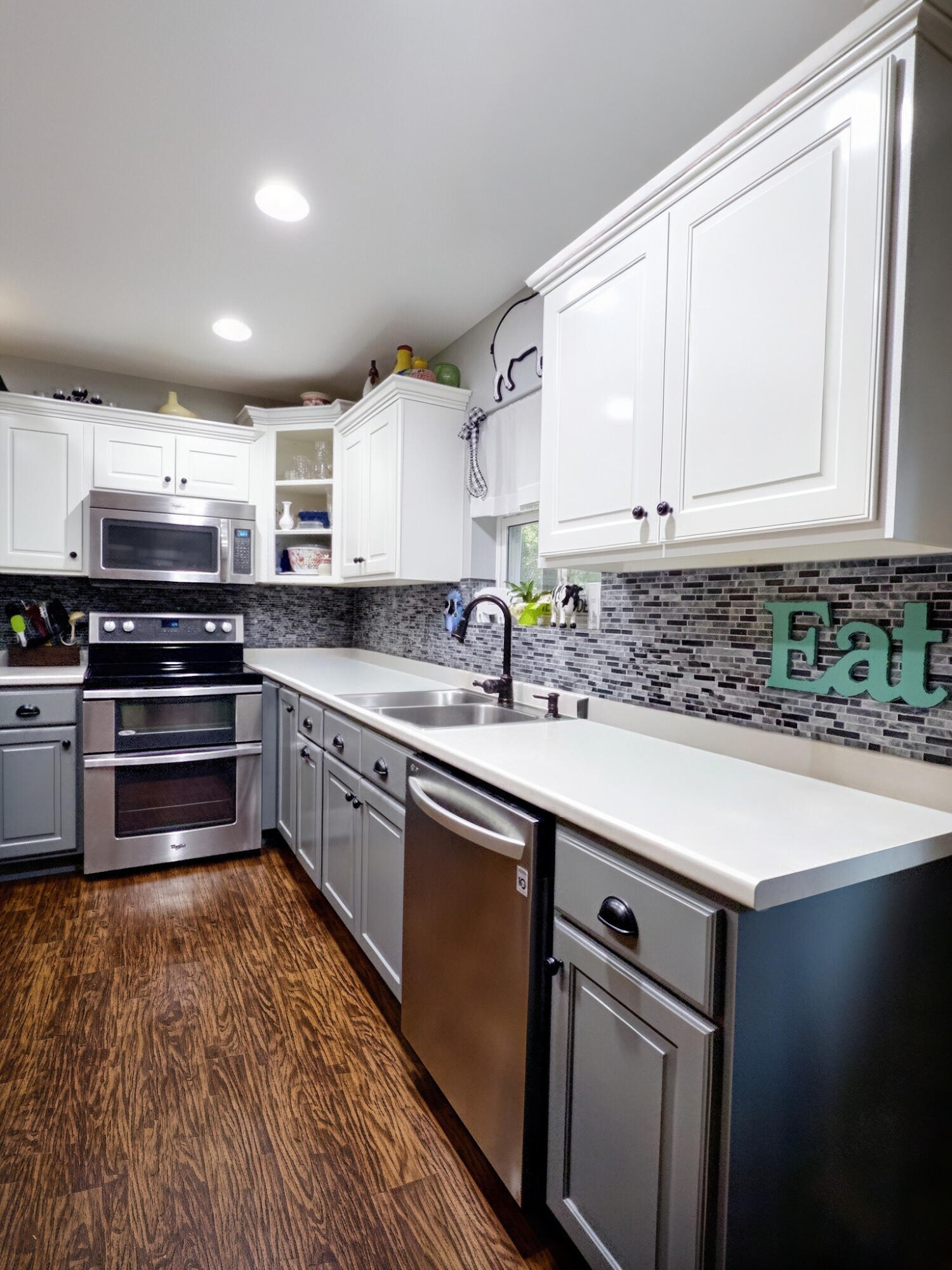 100 David Street Property Photo 12