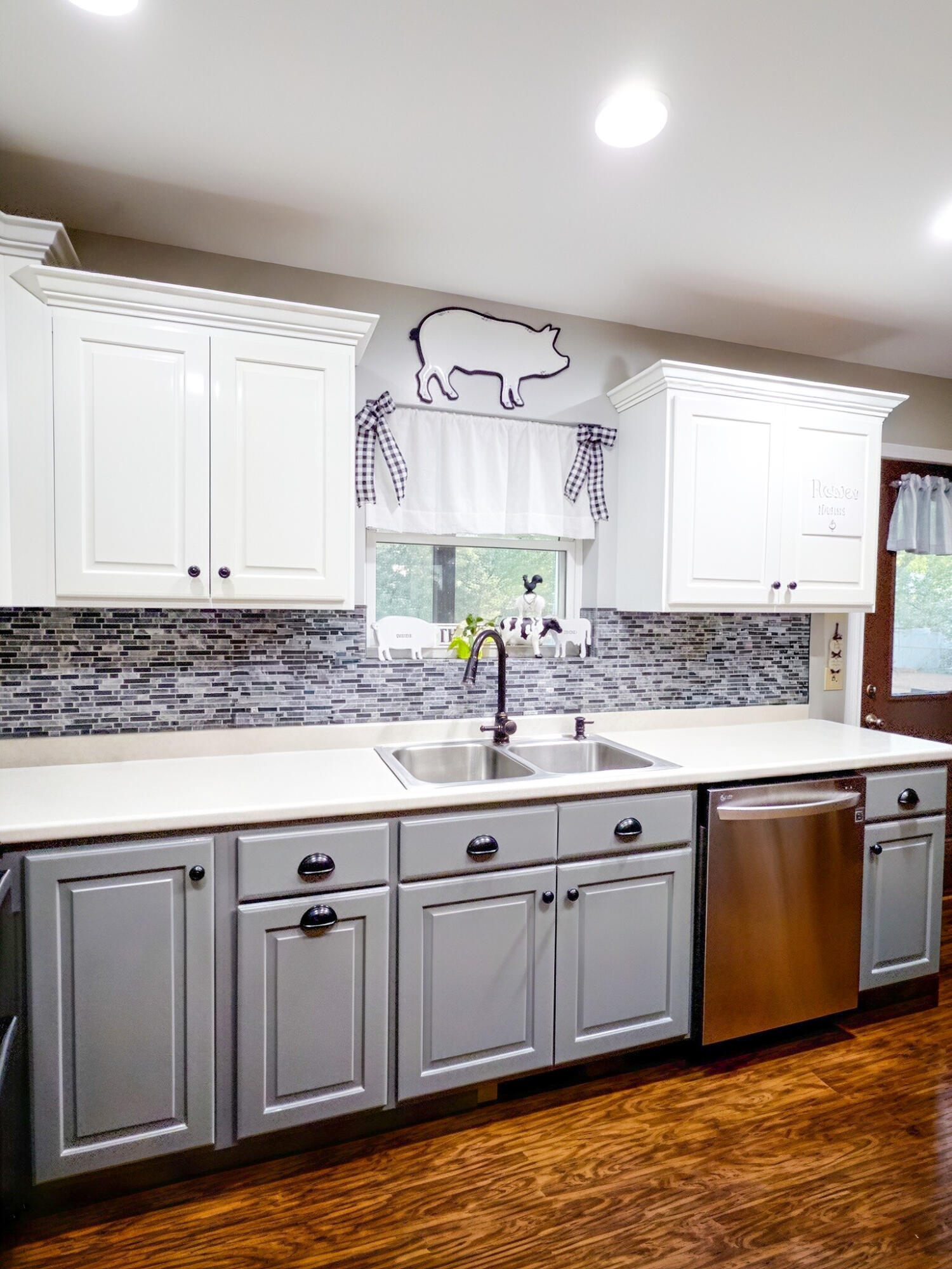 100 David Street Property Photo 16