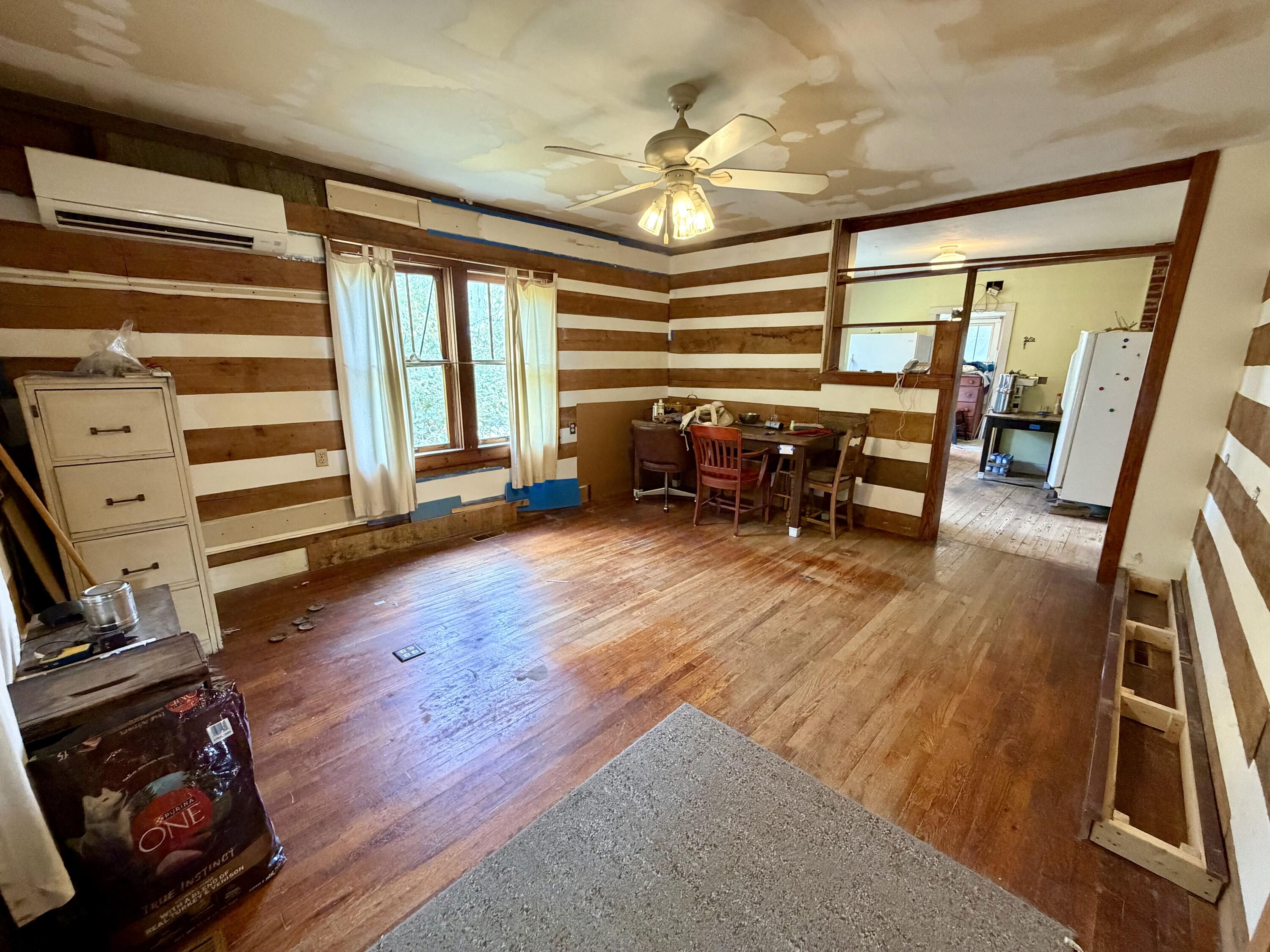 960 County Road 412 Property Photo 4
