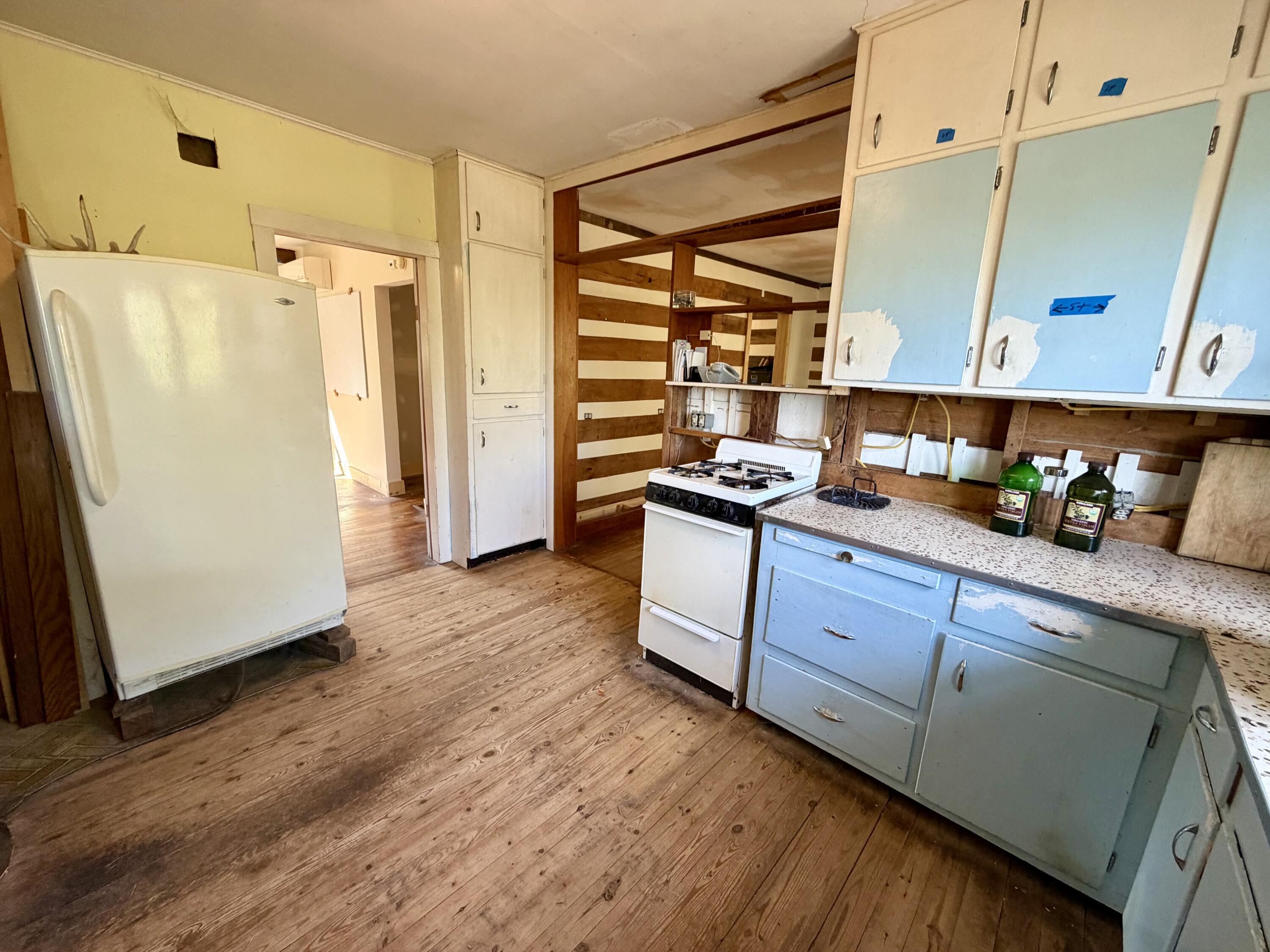 960 County Road 412 Property Photo 6