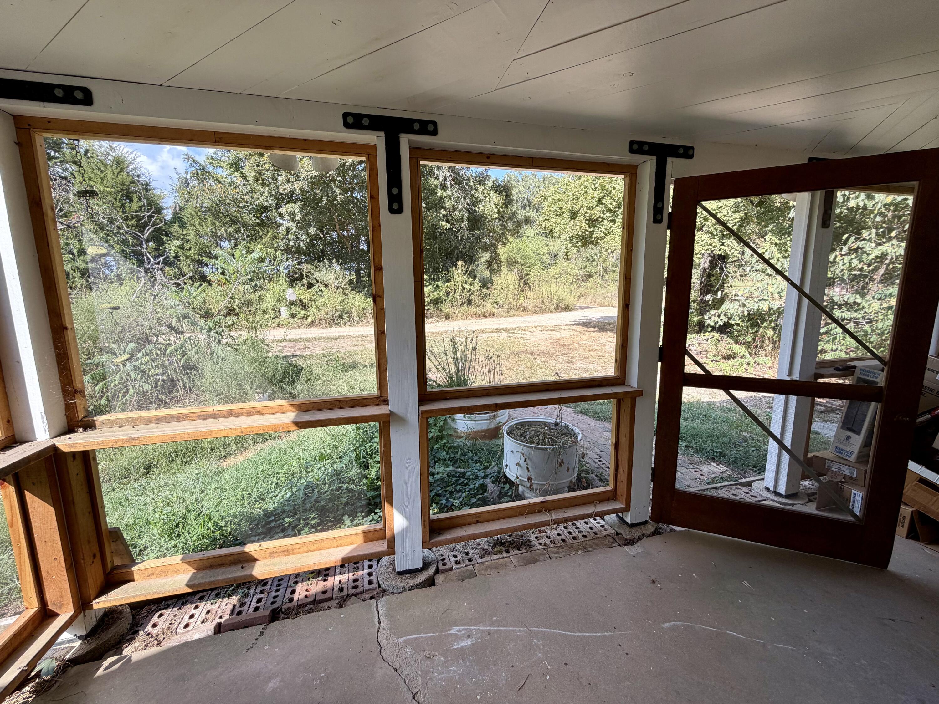 960 County Road 412 Property Photo 12
