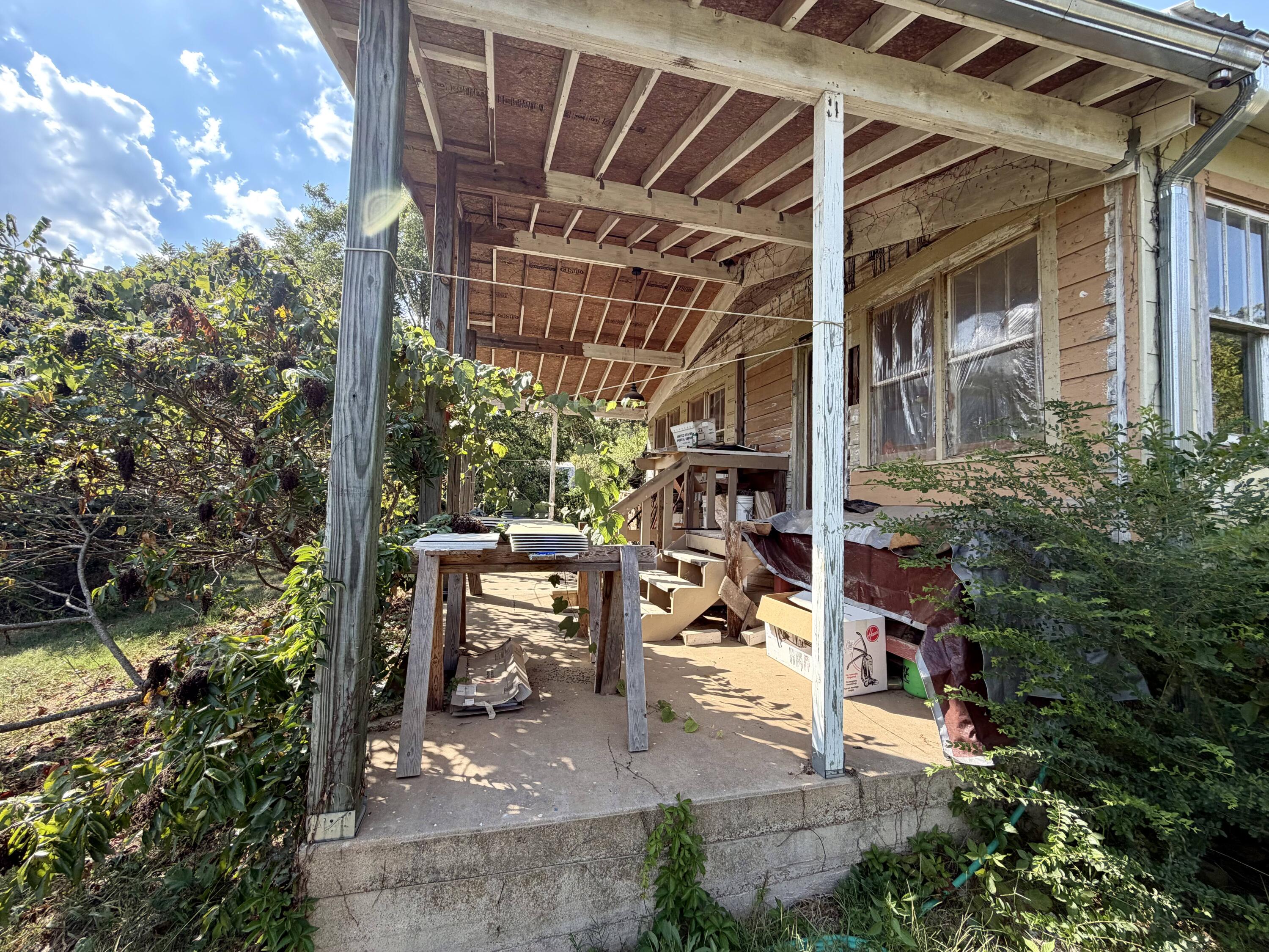 960 County Road 412 Property Photo 14