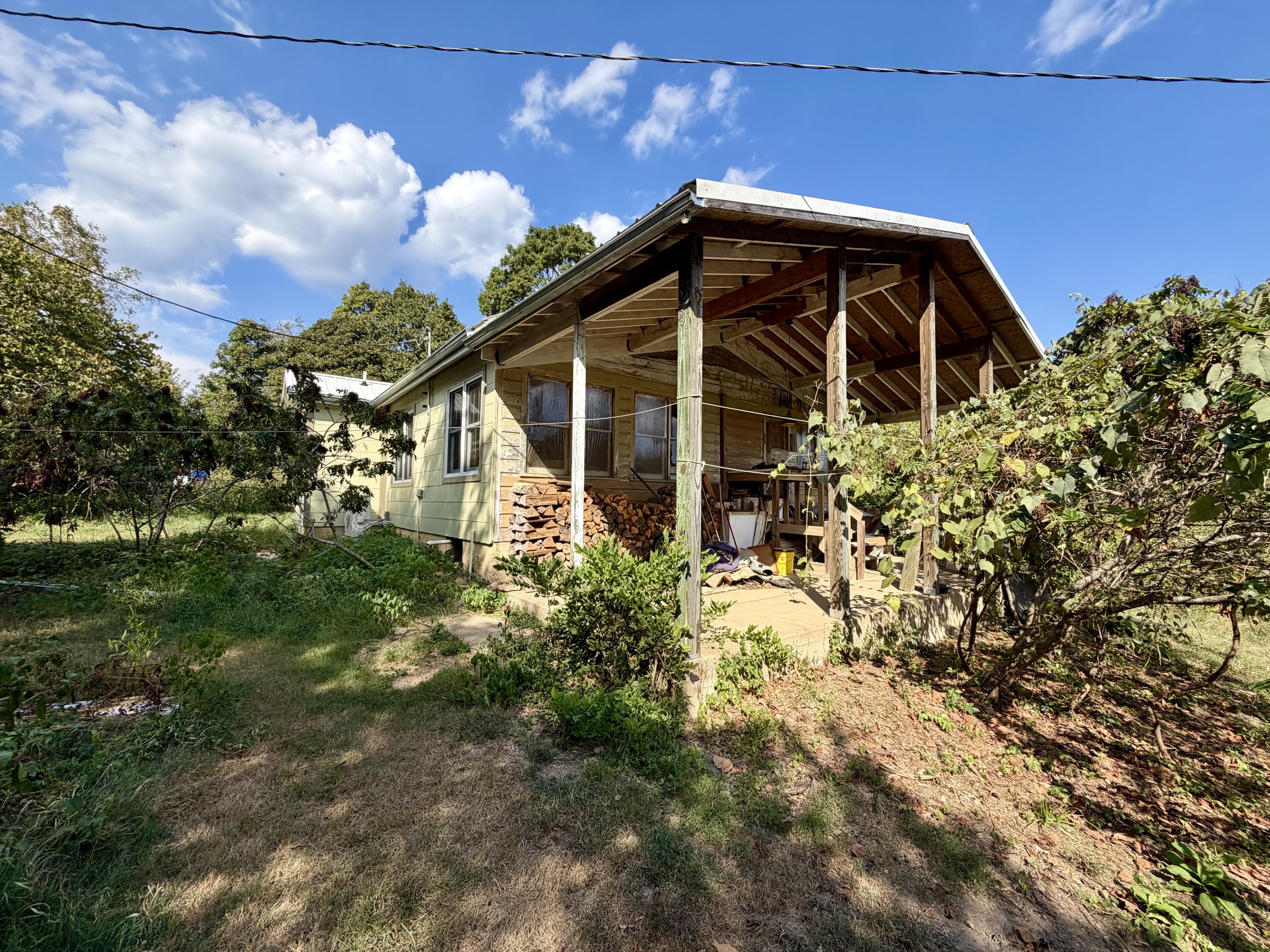 960 County Road 412 Property Photo 15