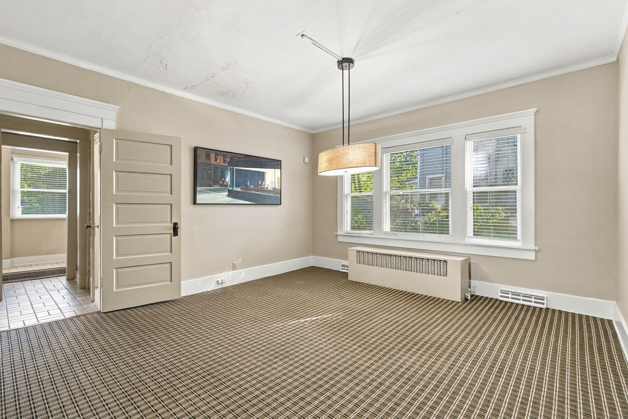 1201 East Walnut Street Property Photo 17