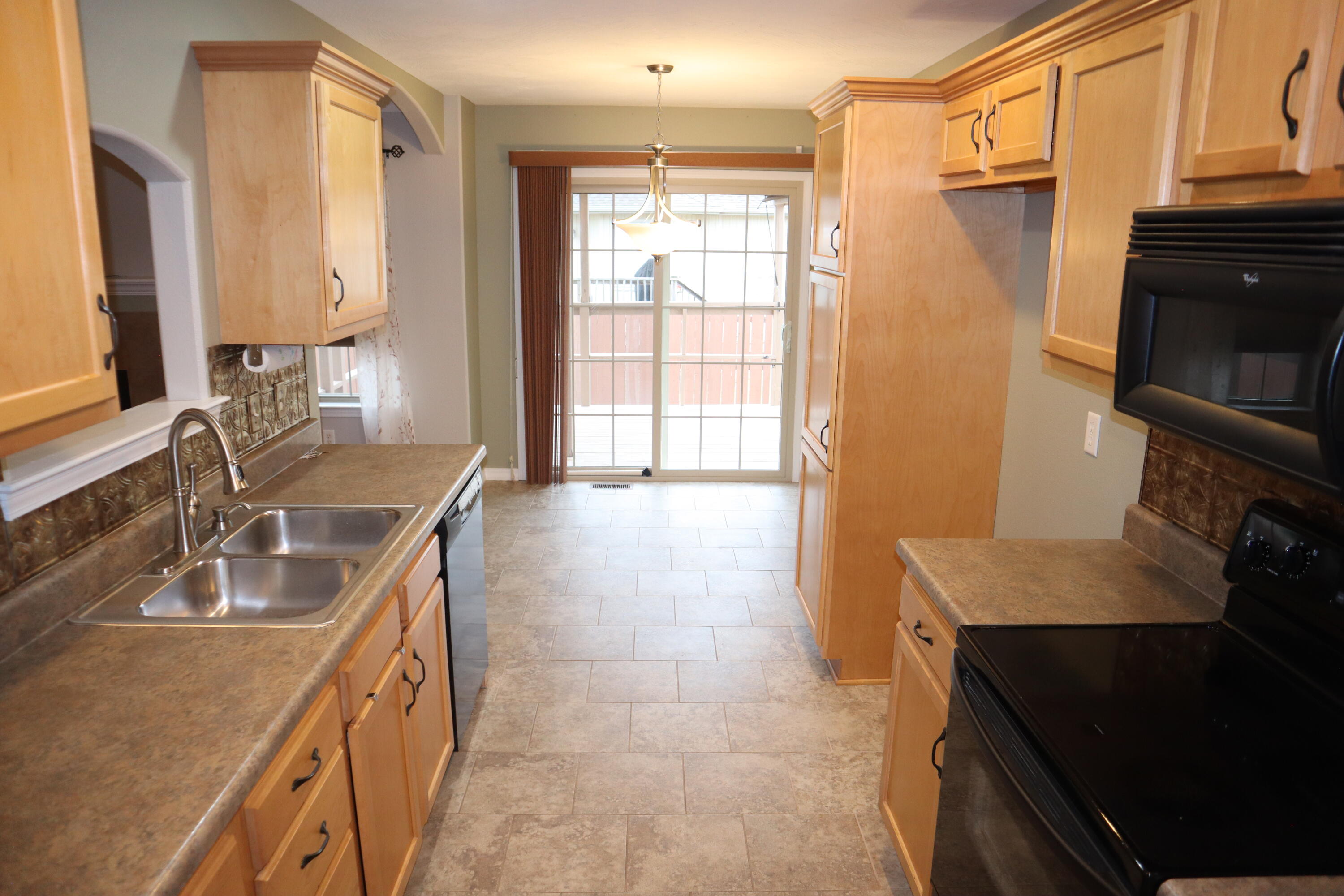 5714 South Lexington Avenue Property Photo 6