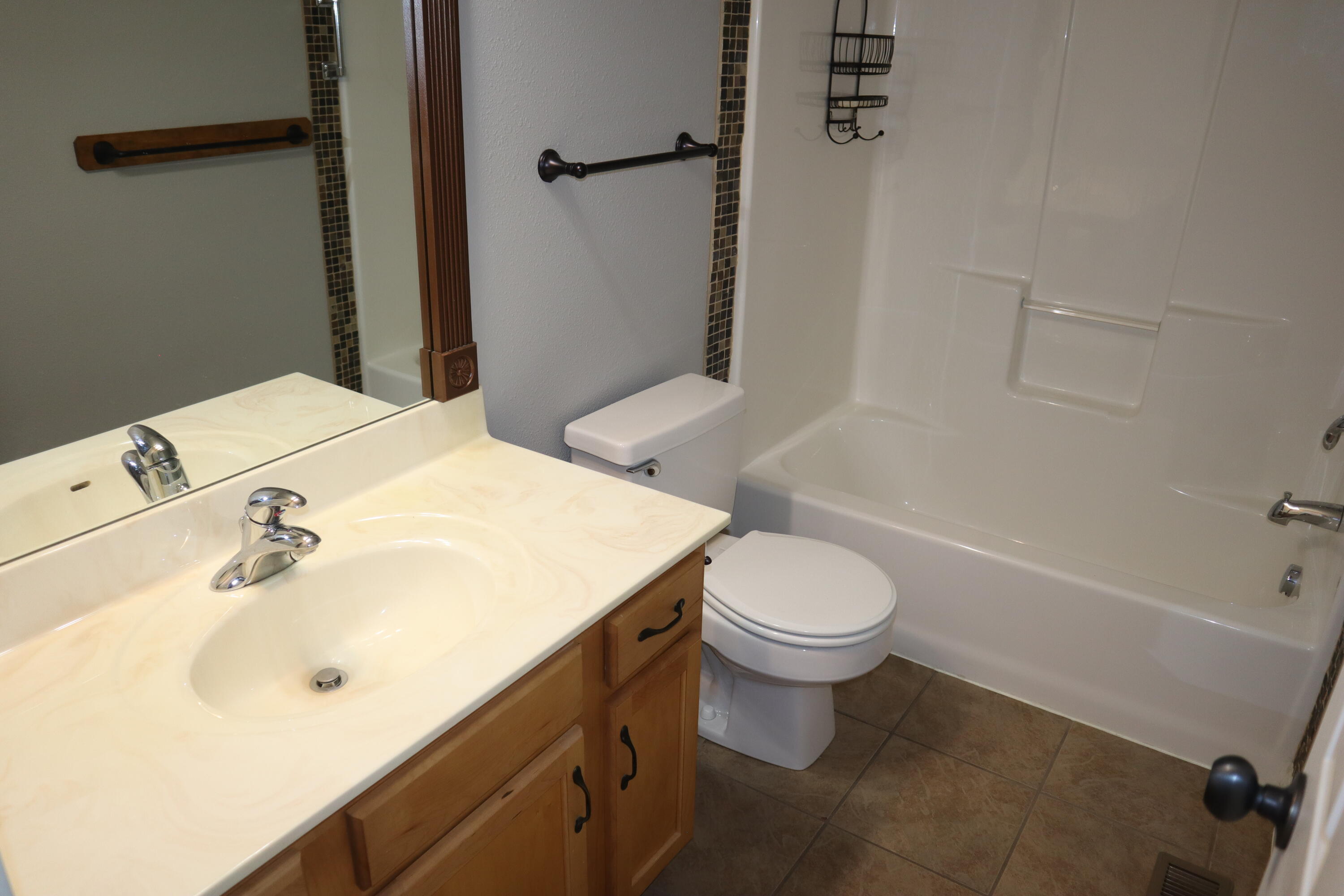 5714 South Lexington Avenue Property Photo 28