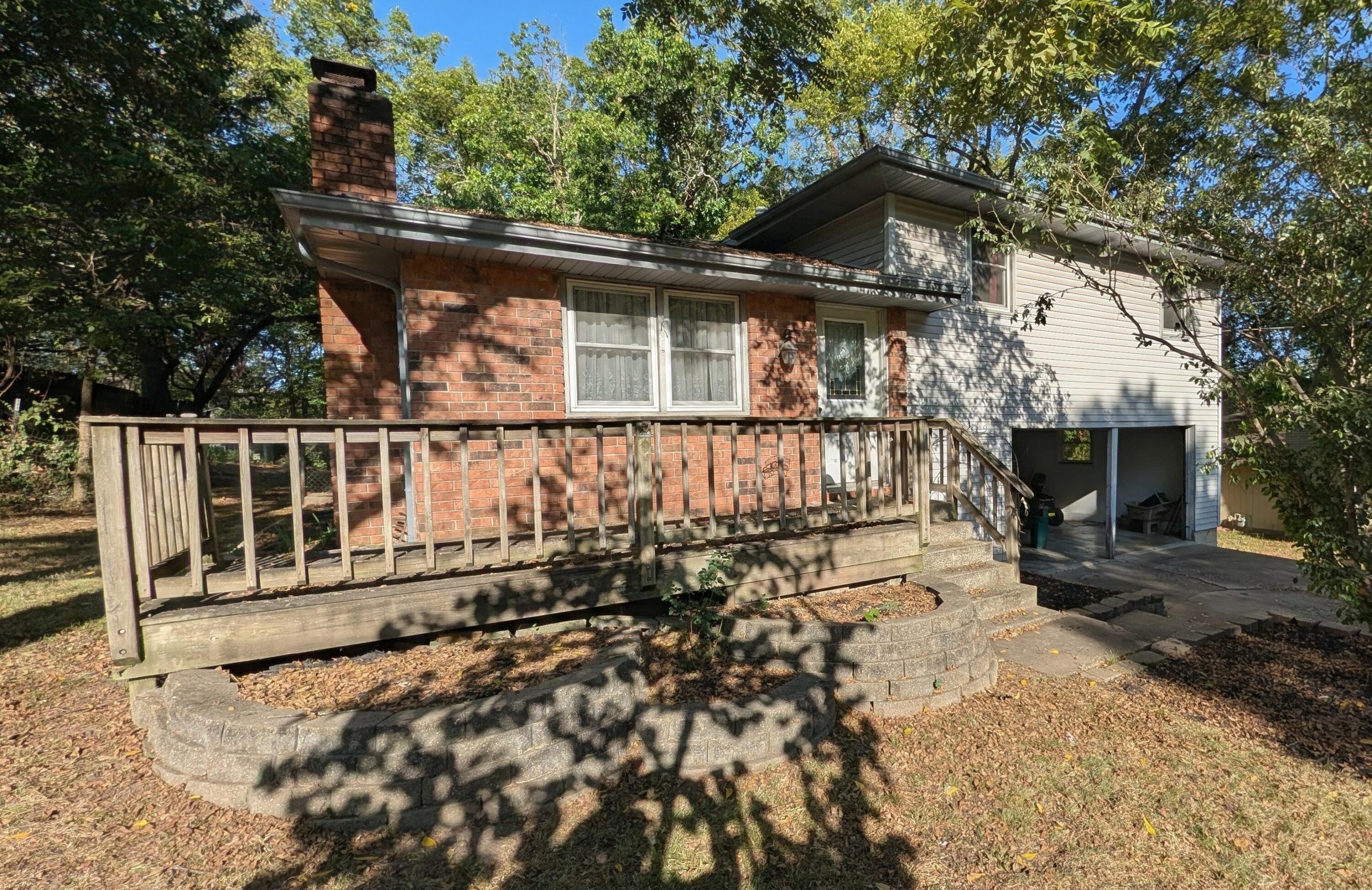 1215 South Brite Avenue Property Photo 1