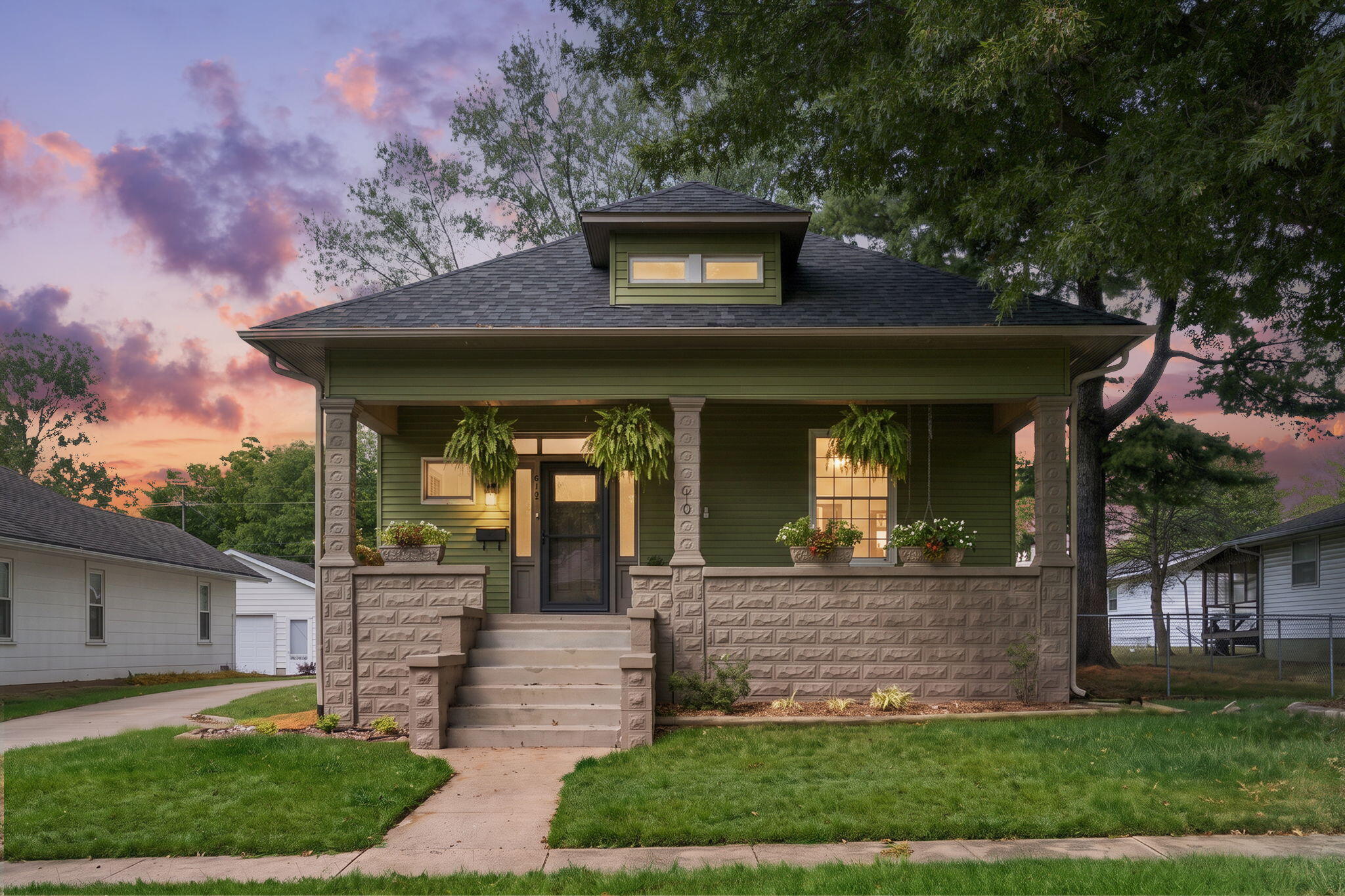 610 North Lincoln Avenue Property Photo 1
