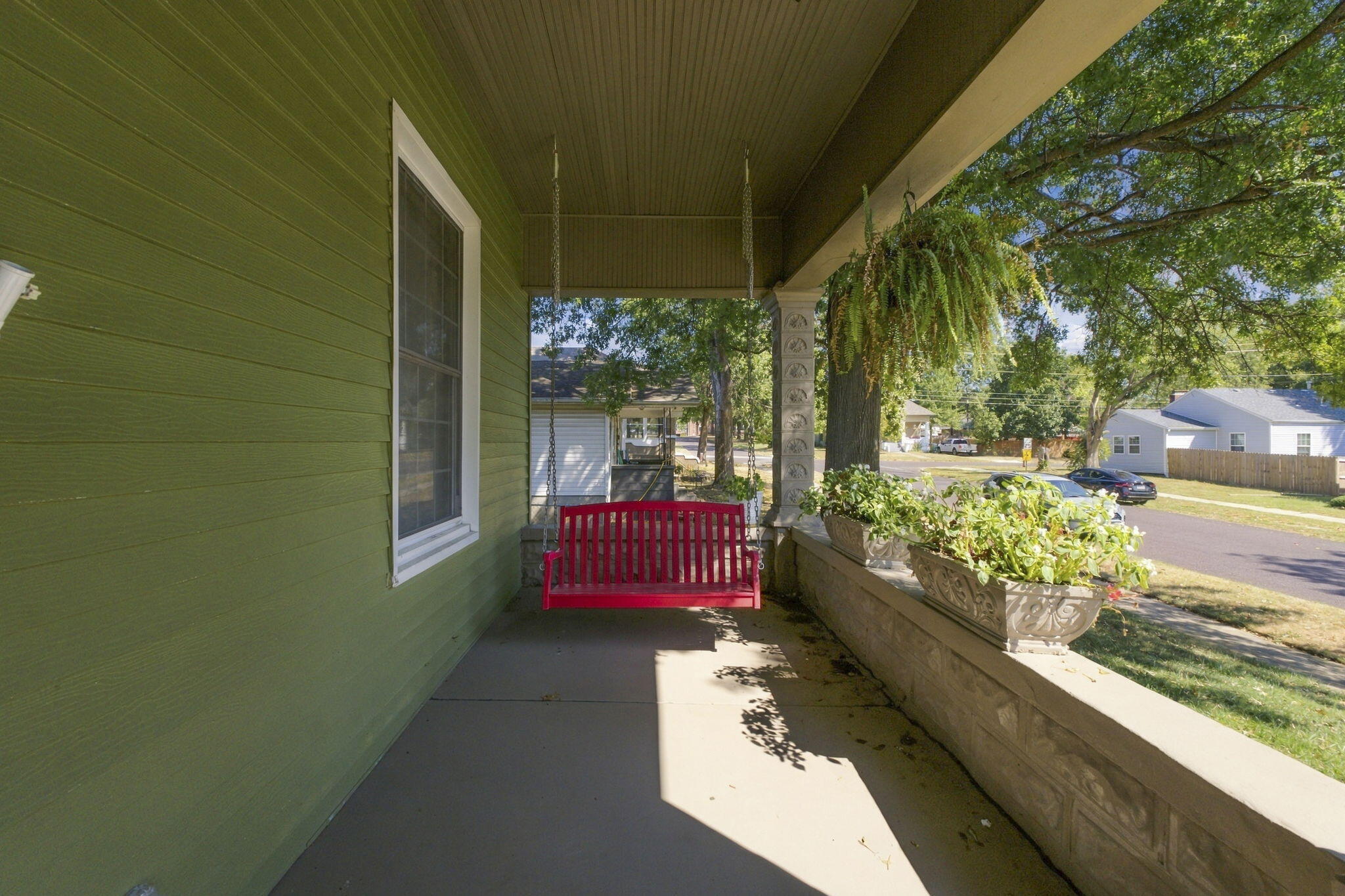 610 North Lincoln Avenue Property Photo 4