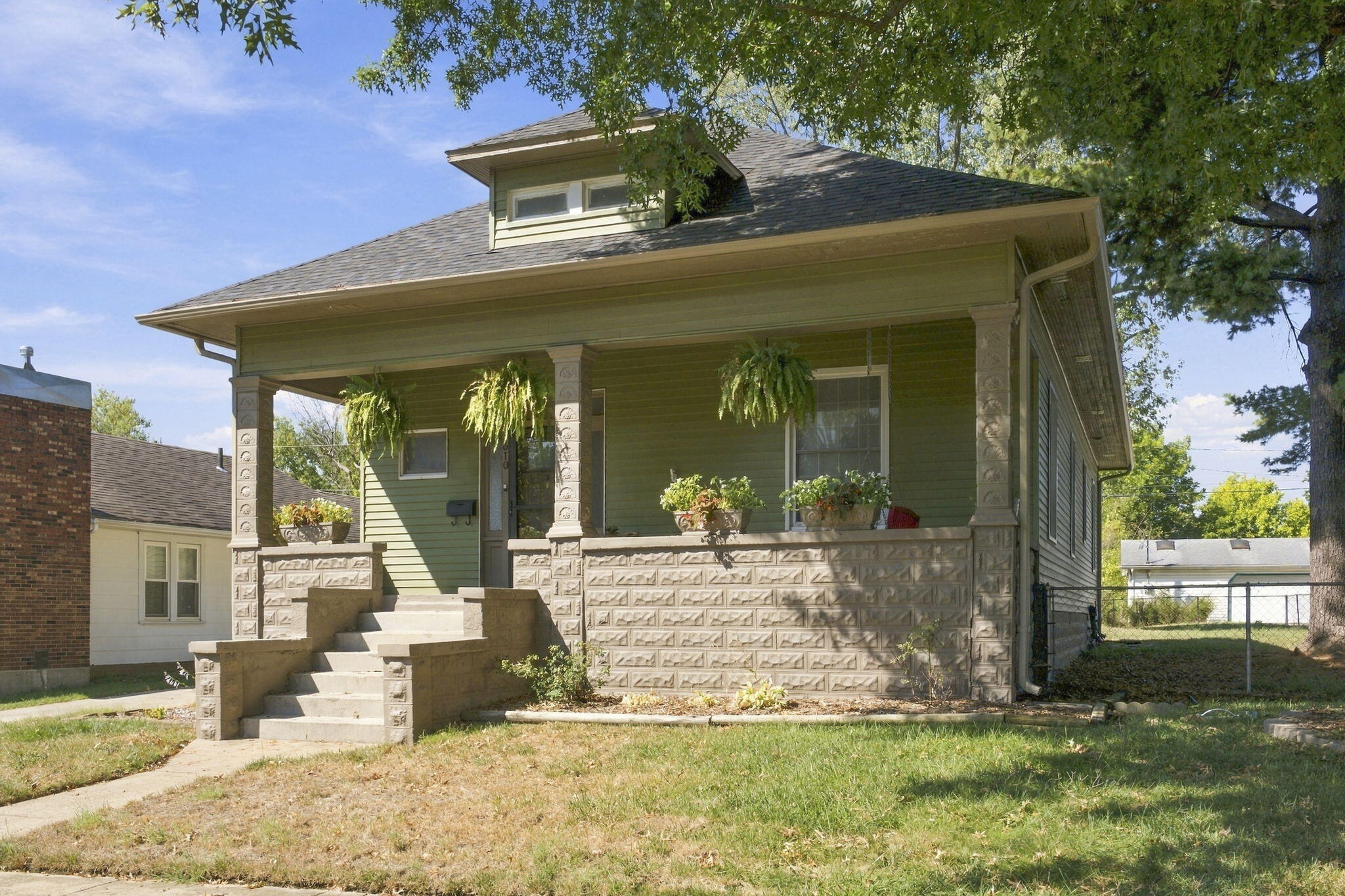 610 North Lincoln Avenue Property Photo 35