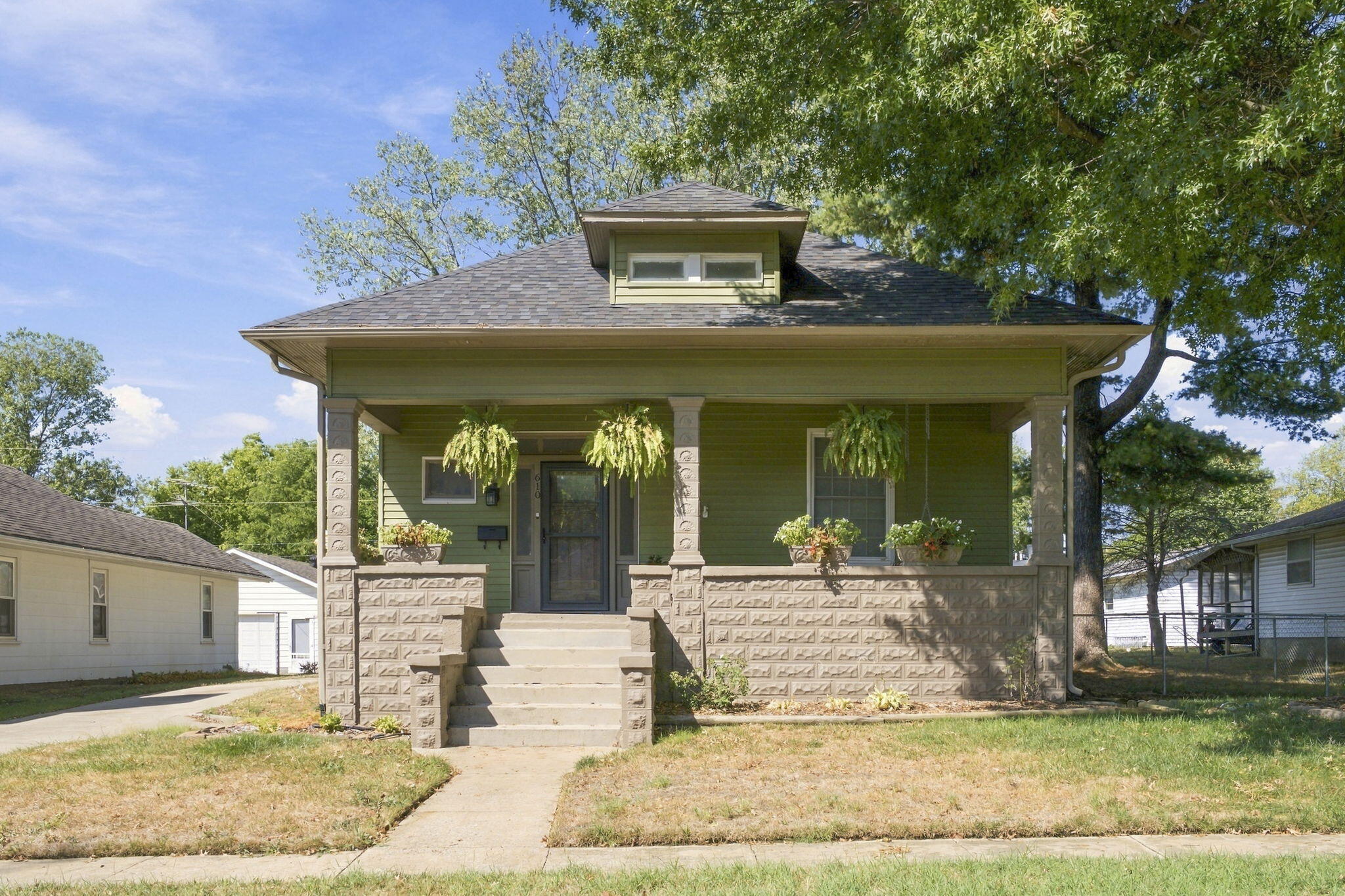 610 North Lincoln Avenue Property Photo 40