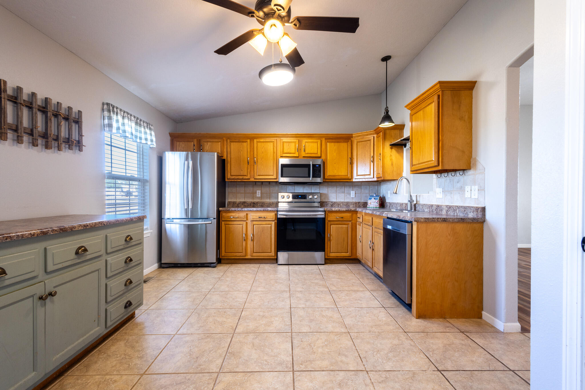 16276 Lawrence 1241 Property Photo 7