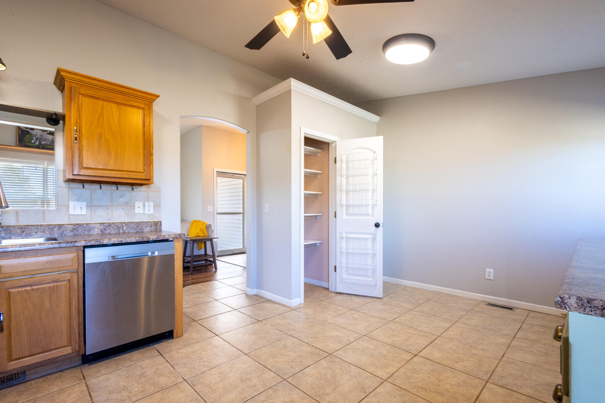 16276 Lawrence 1241 Property Photo 12