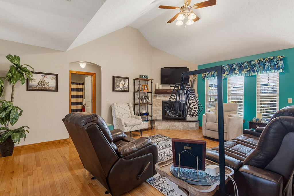 3186 North Nixon Avenue Property Photo 4