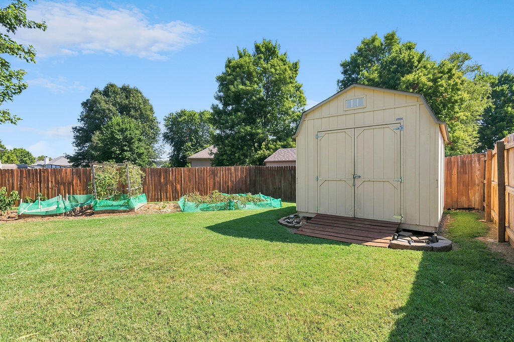 3186 North Nixon Avenue Property Photo 23