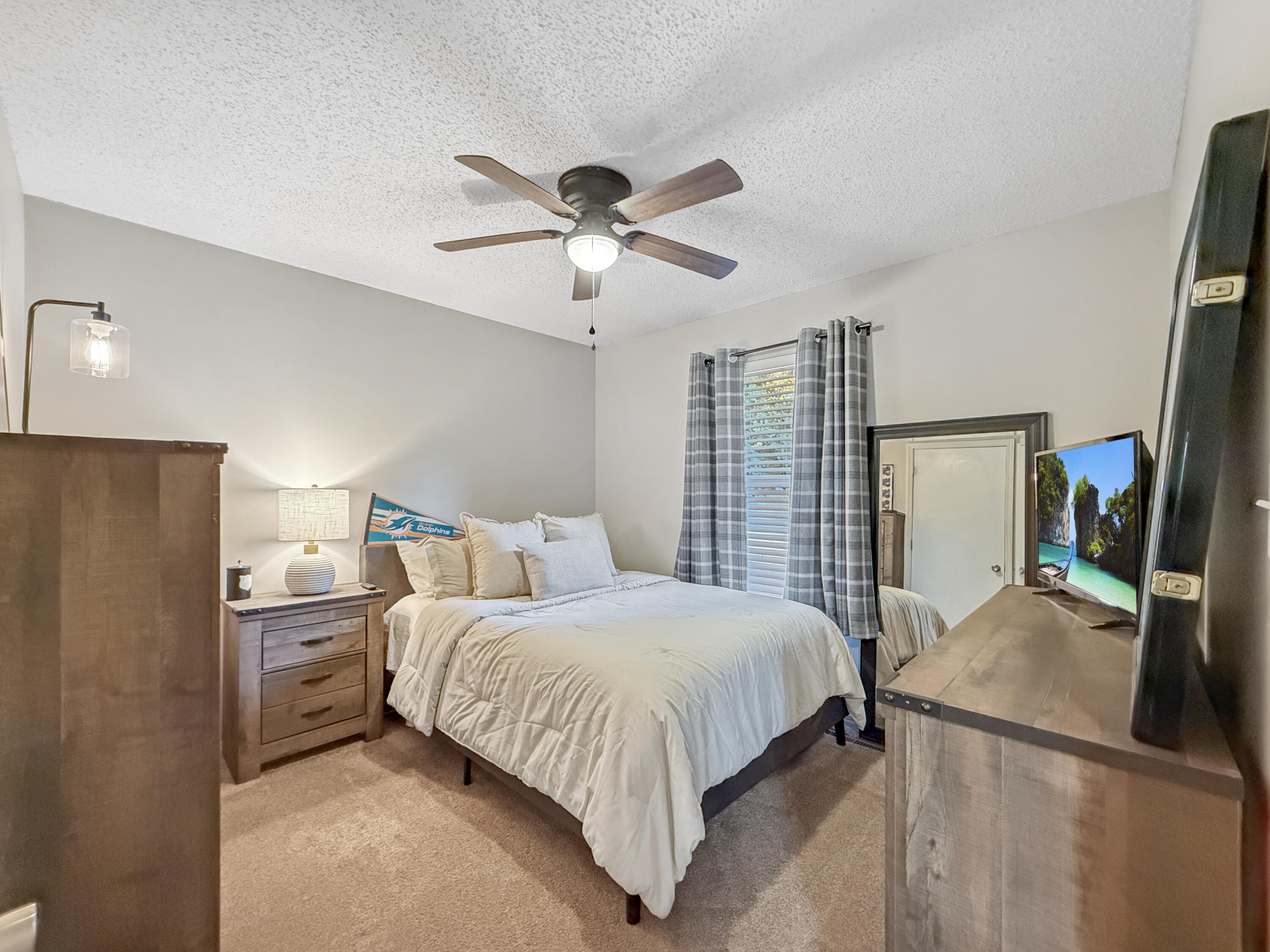 1185 West Grayrock Drive Property Photo 8