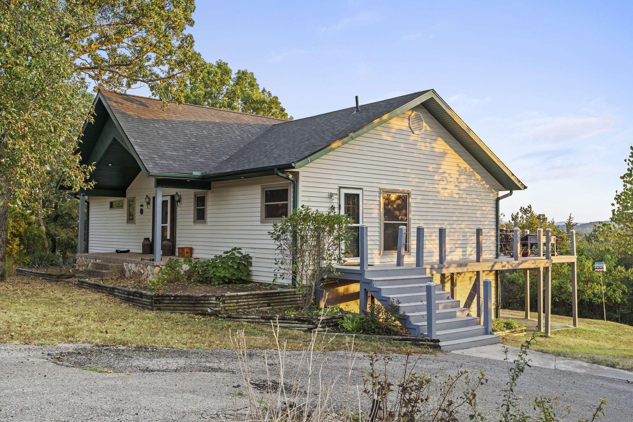 174 Lunker Bass Lane Road Property Photo 3