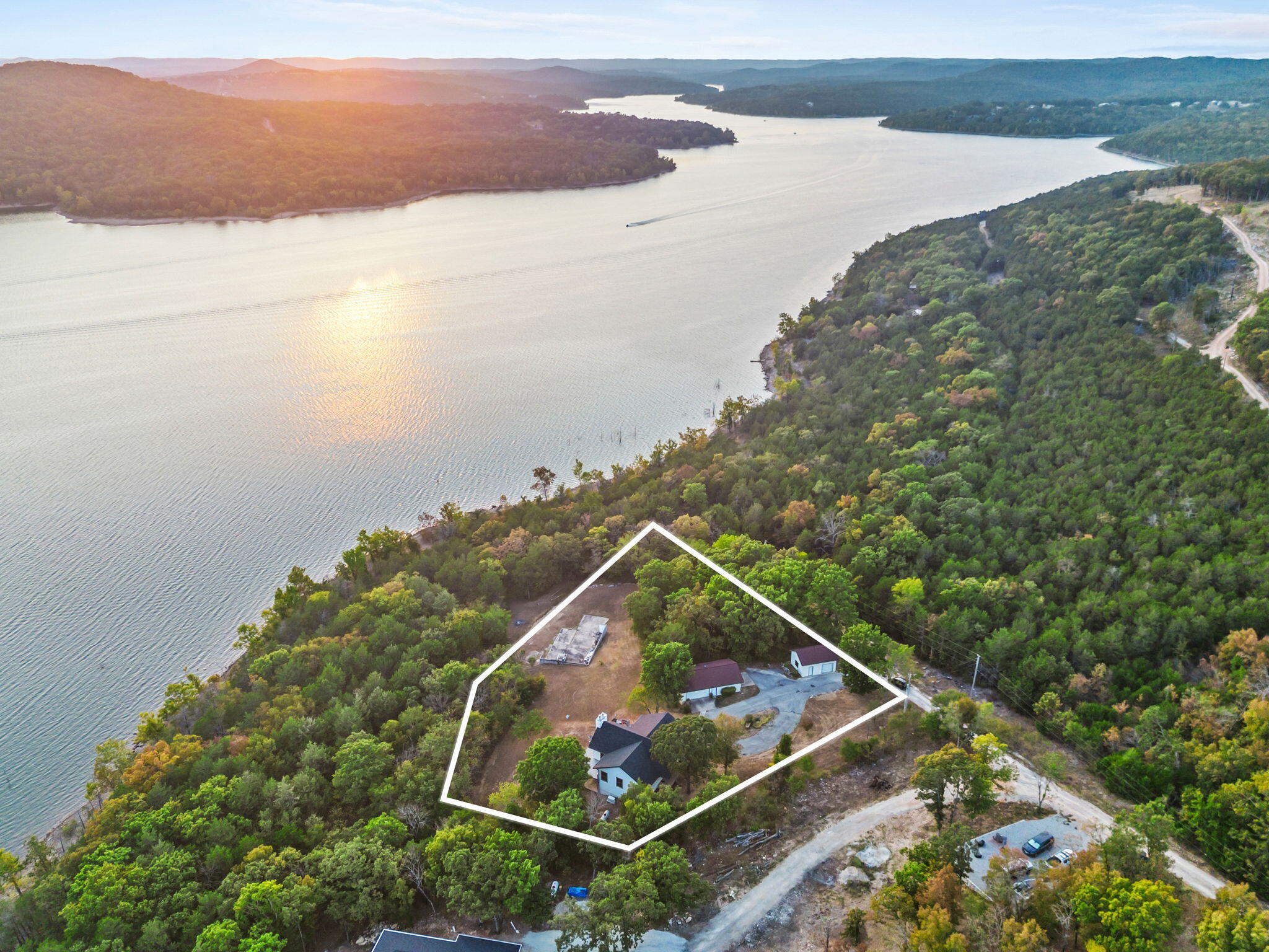 174 Lunker Bass Lane Road Property Photo 43