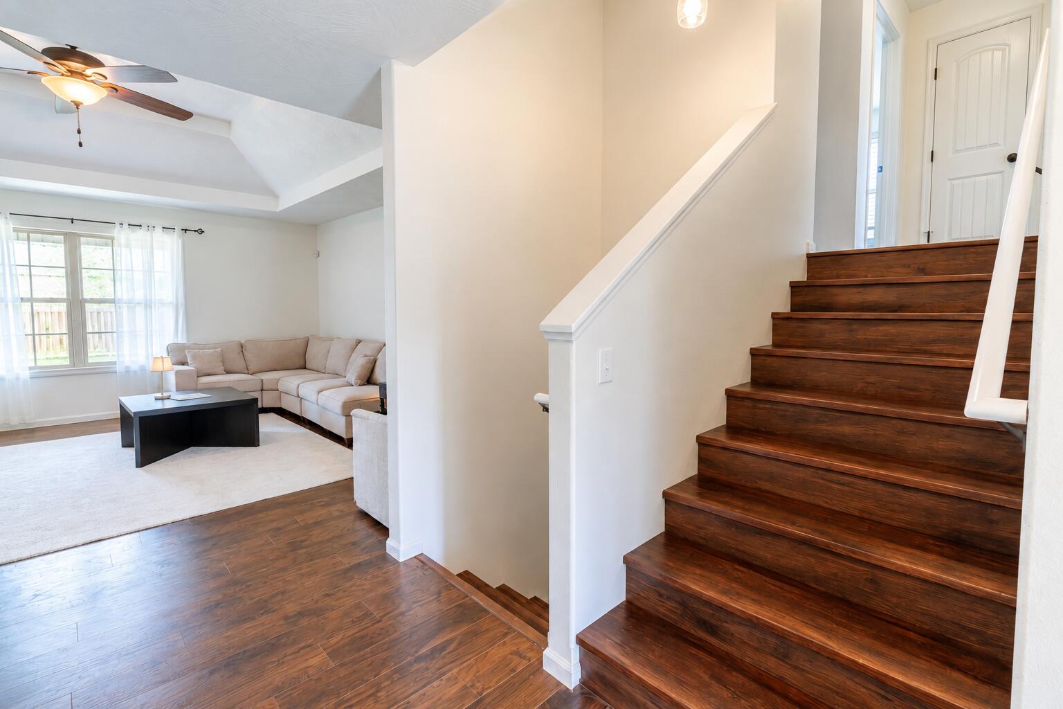 3128 North Marion Avenue Property Photo 4