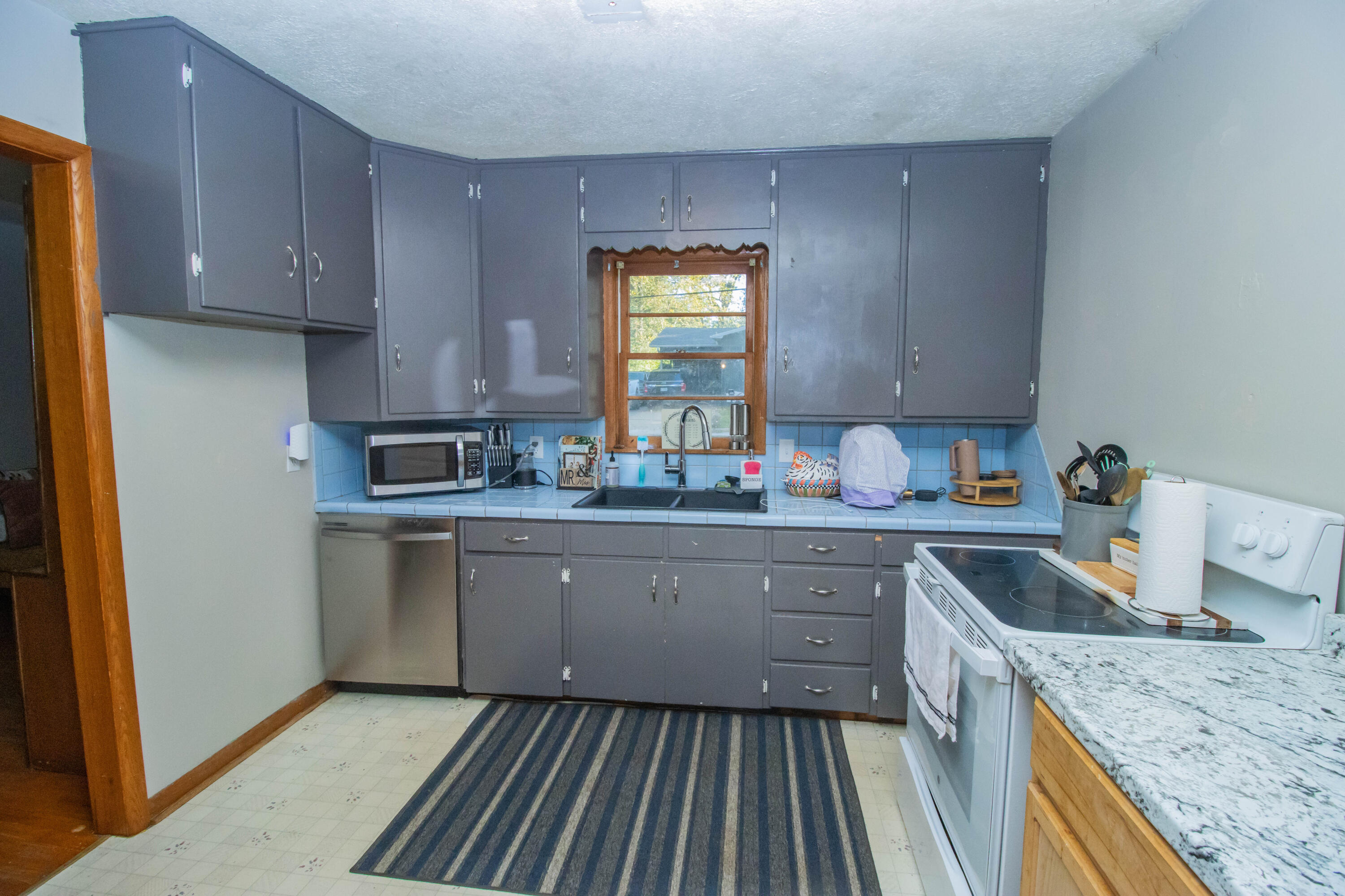 1003 West Newman Avenue Property Photo 19