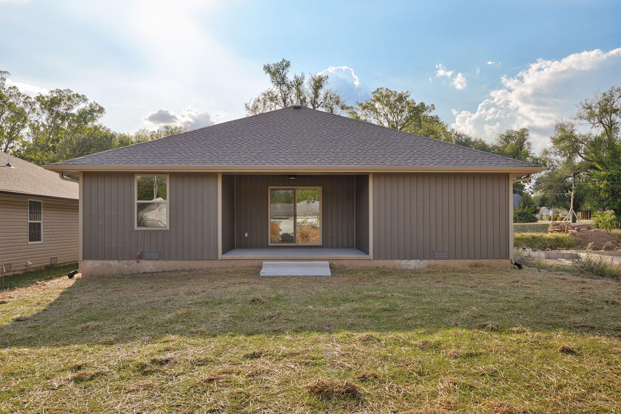 746 North Brown Avenue Property Photo 4
