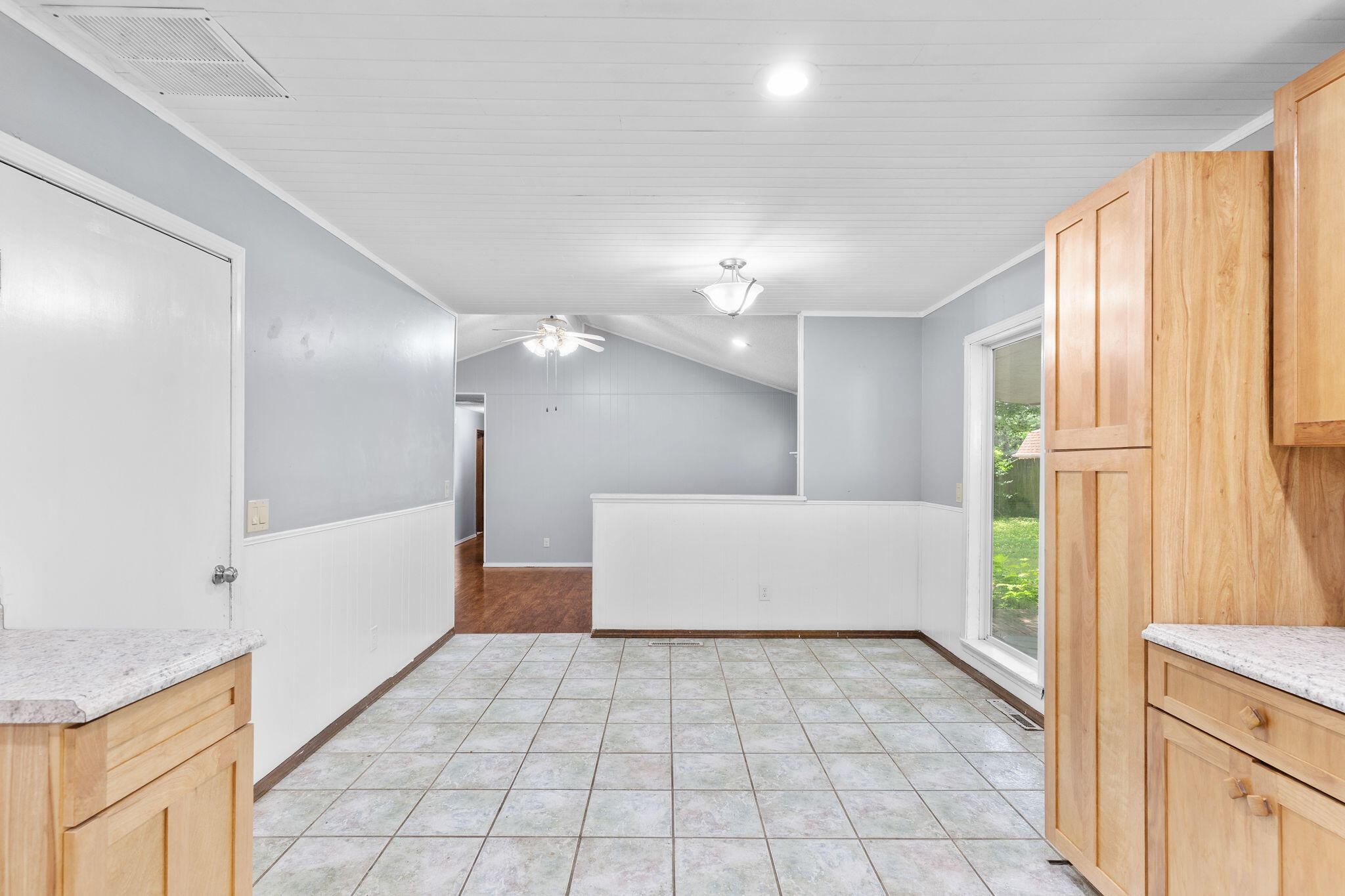 3012 West Countryside Drive Property Photo 7
