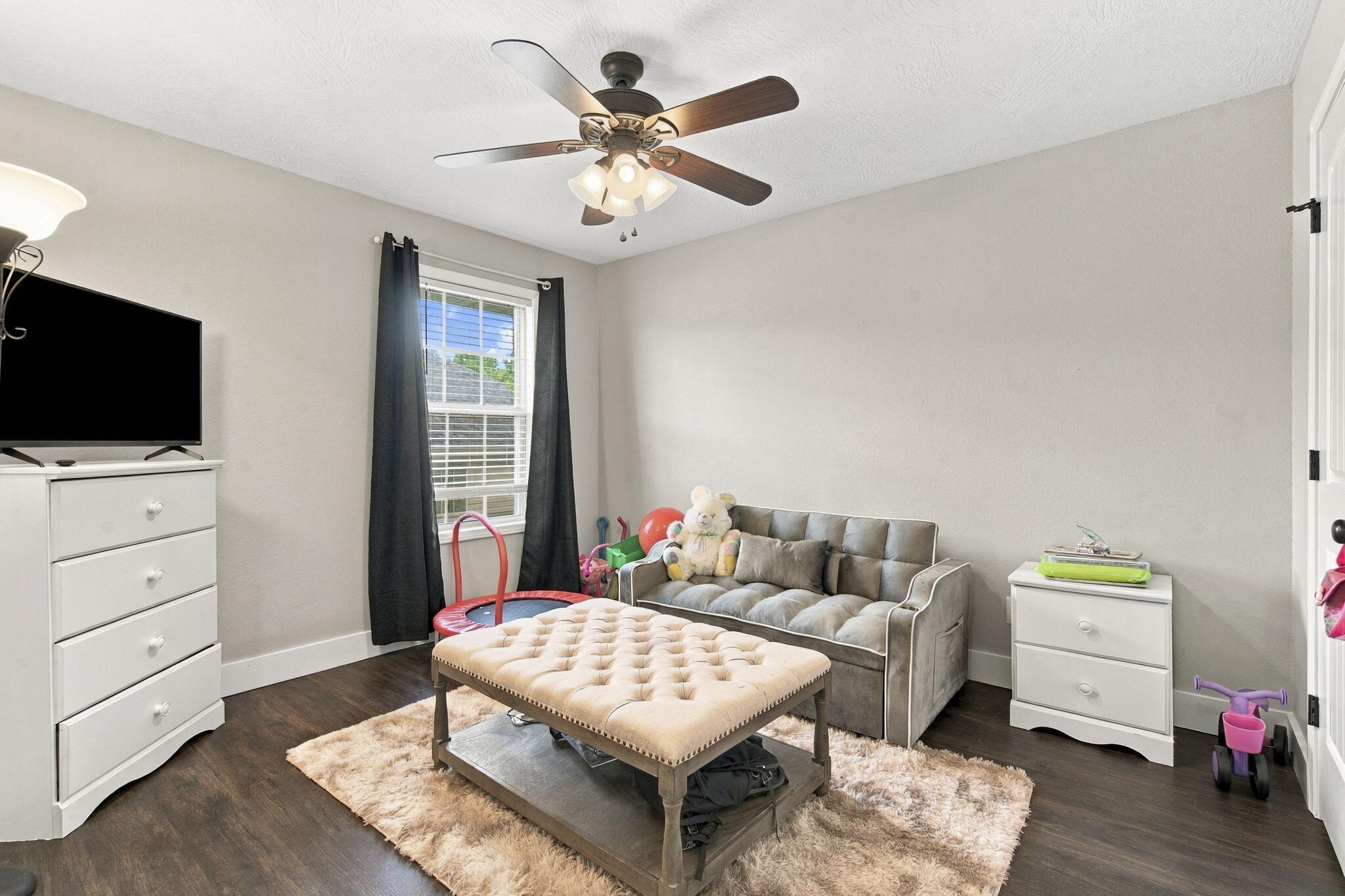 1807 East Costa Mesa Court Property Photo 12