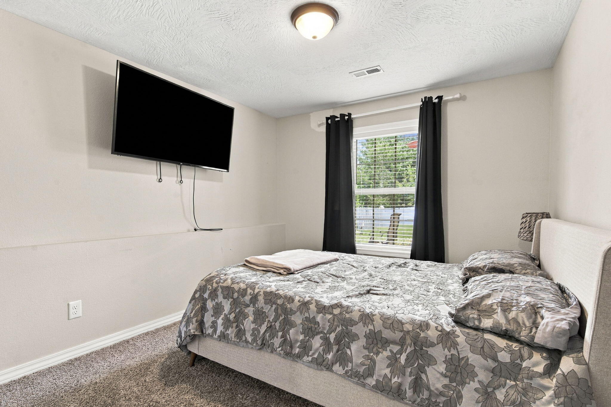 1807 East Costa Mesa Court Property Photo 19