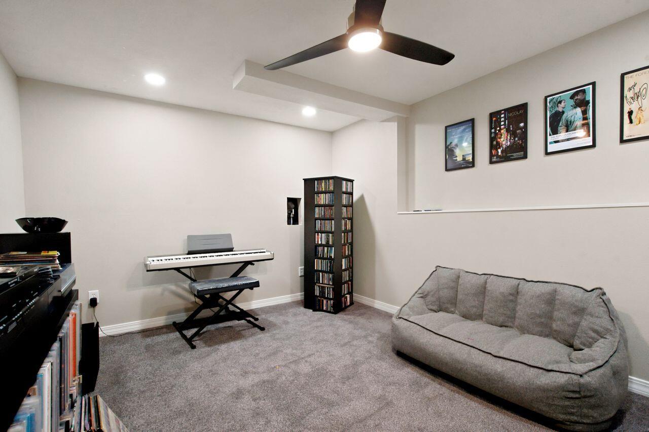 1807 East Costa Mesa Court Property Photo 20