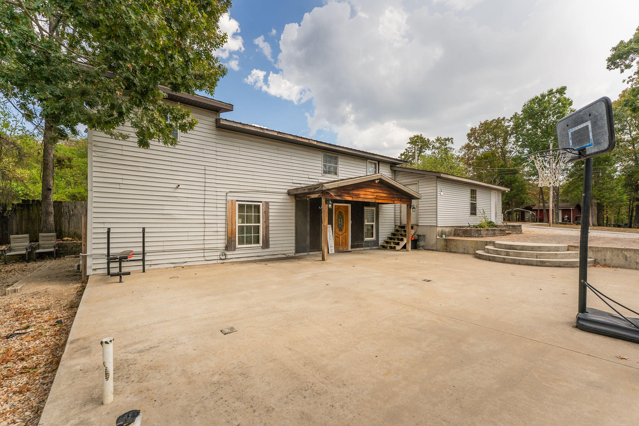4155 Oakwood Road Property Photo 1