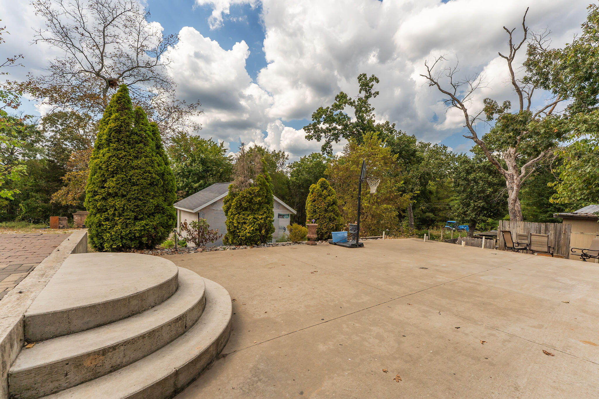 4155 Oakwood Road Property Photo 4