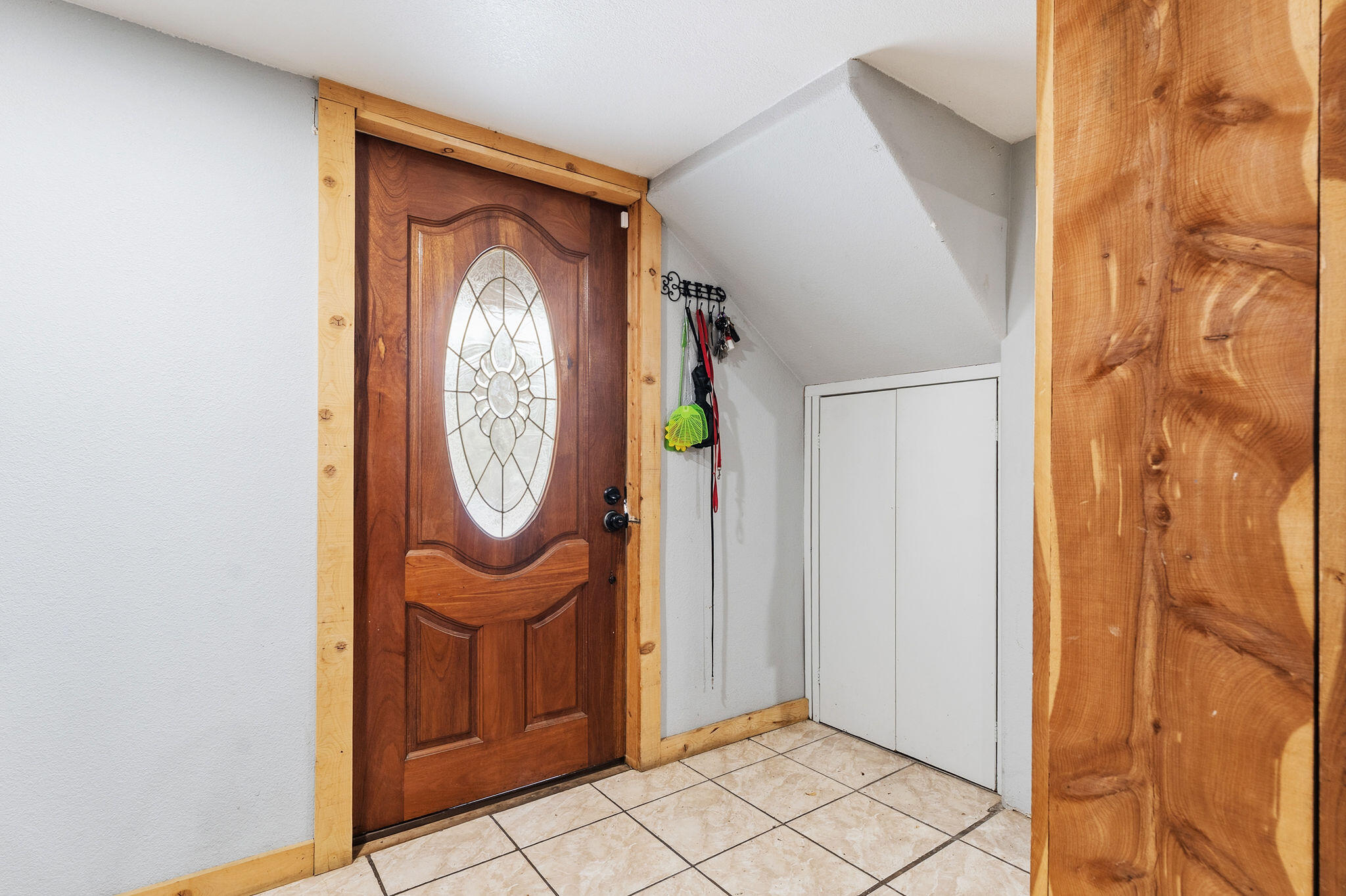 4155 Oakwood Road Property Photo 6
