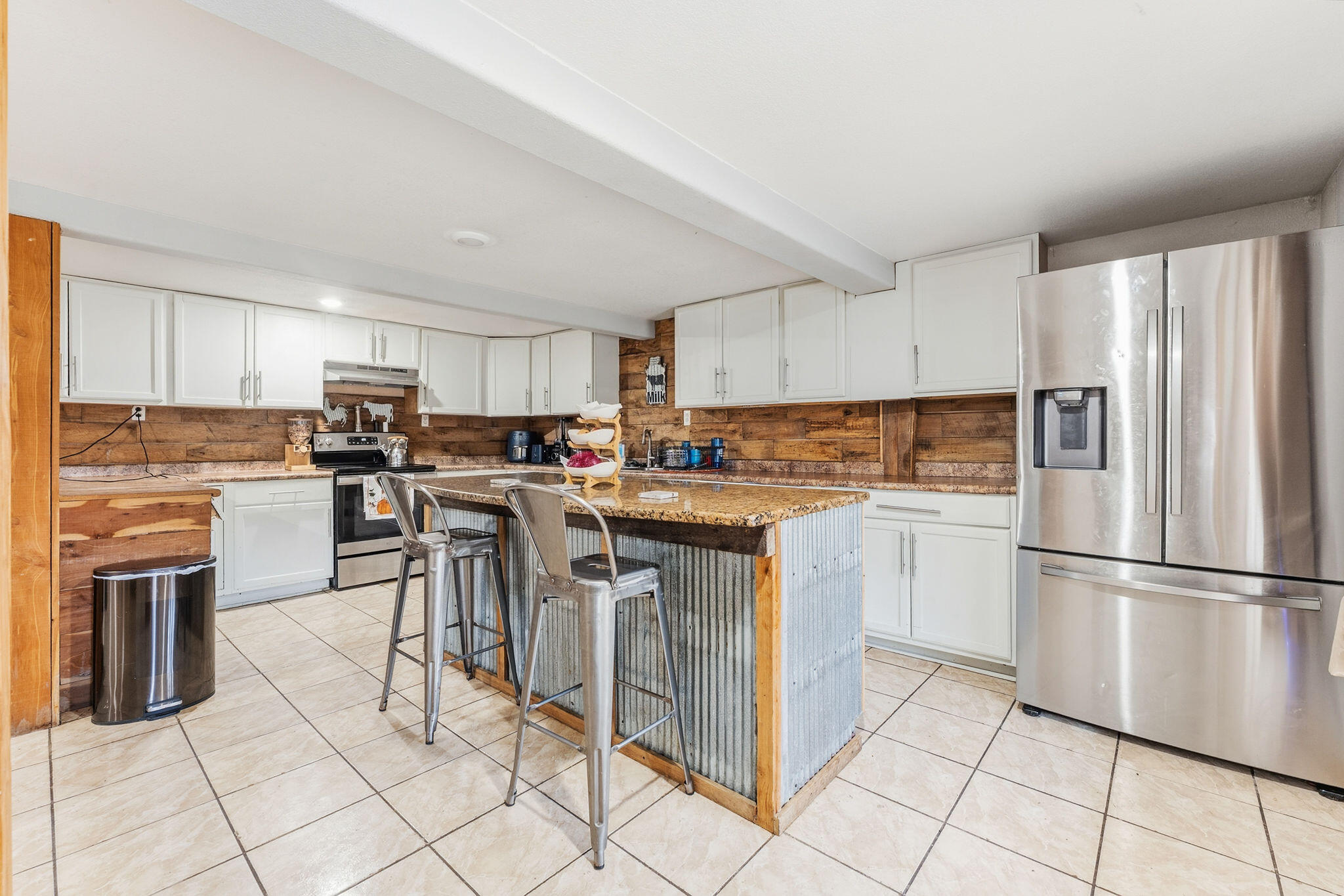 4155 Oakwood Road Property Photo 11