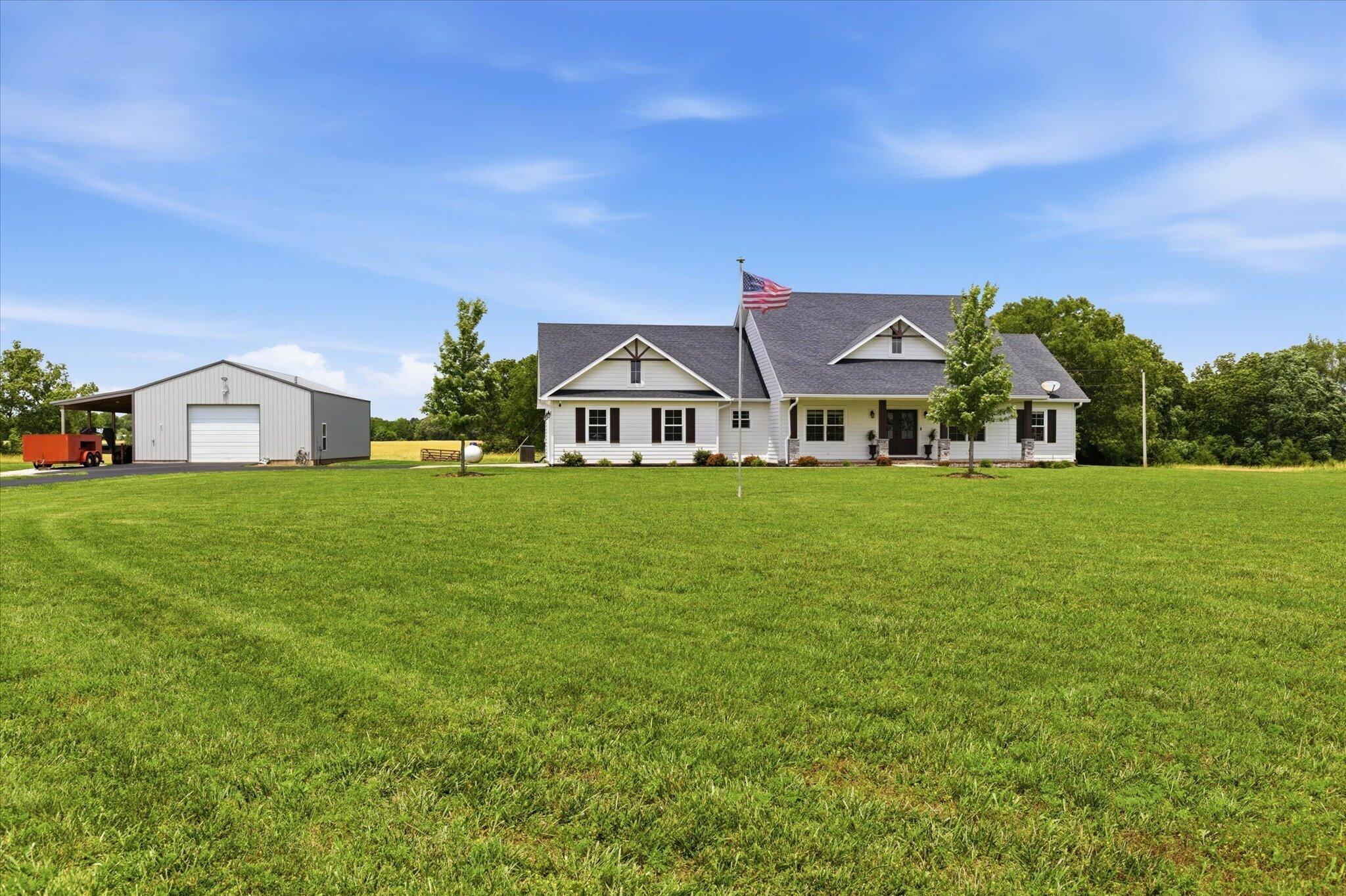 1645 State Highway U Property Photo 3