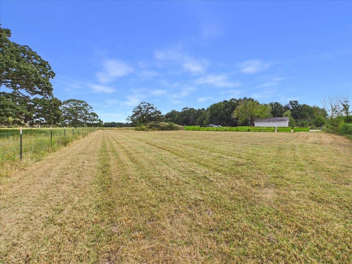 10012 North Richland Road Property Photo 5
