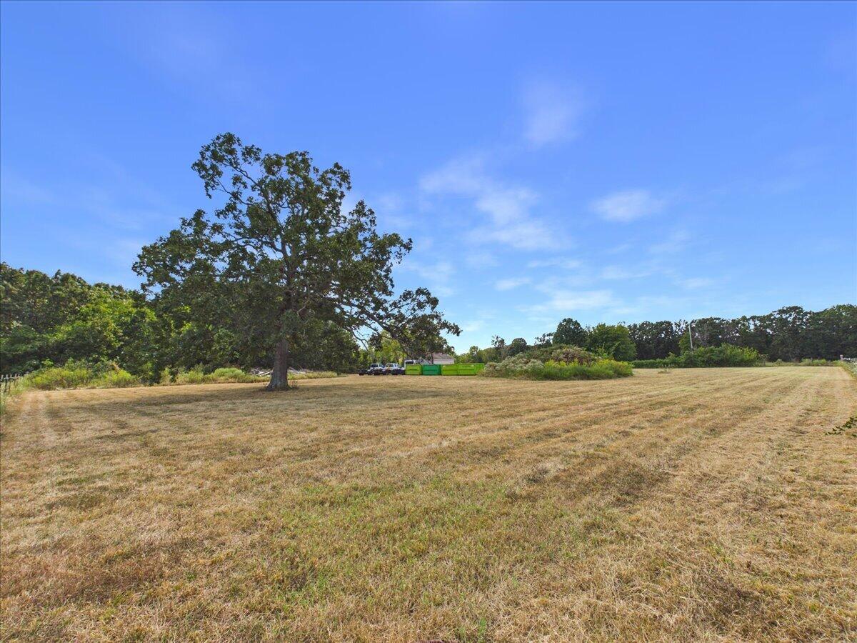 10012 North Richland Road Property Photo 6