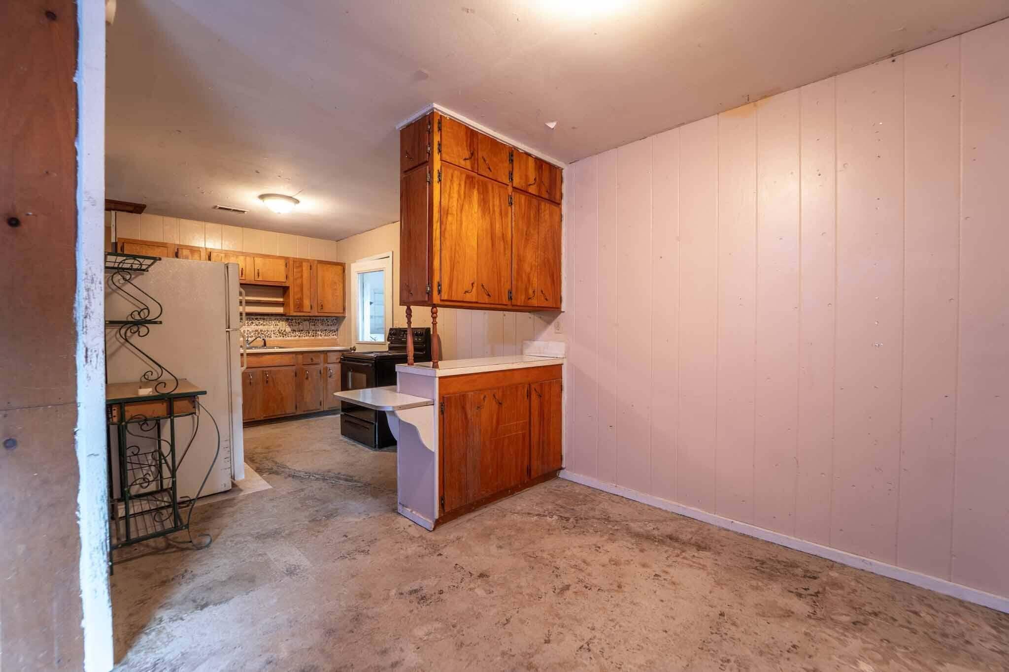 2107 South 18th Avenue Property Photo 7