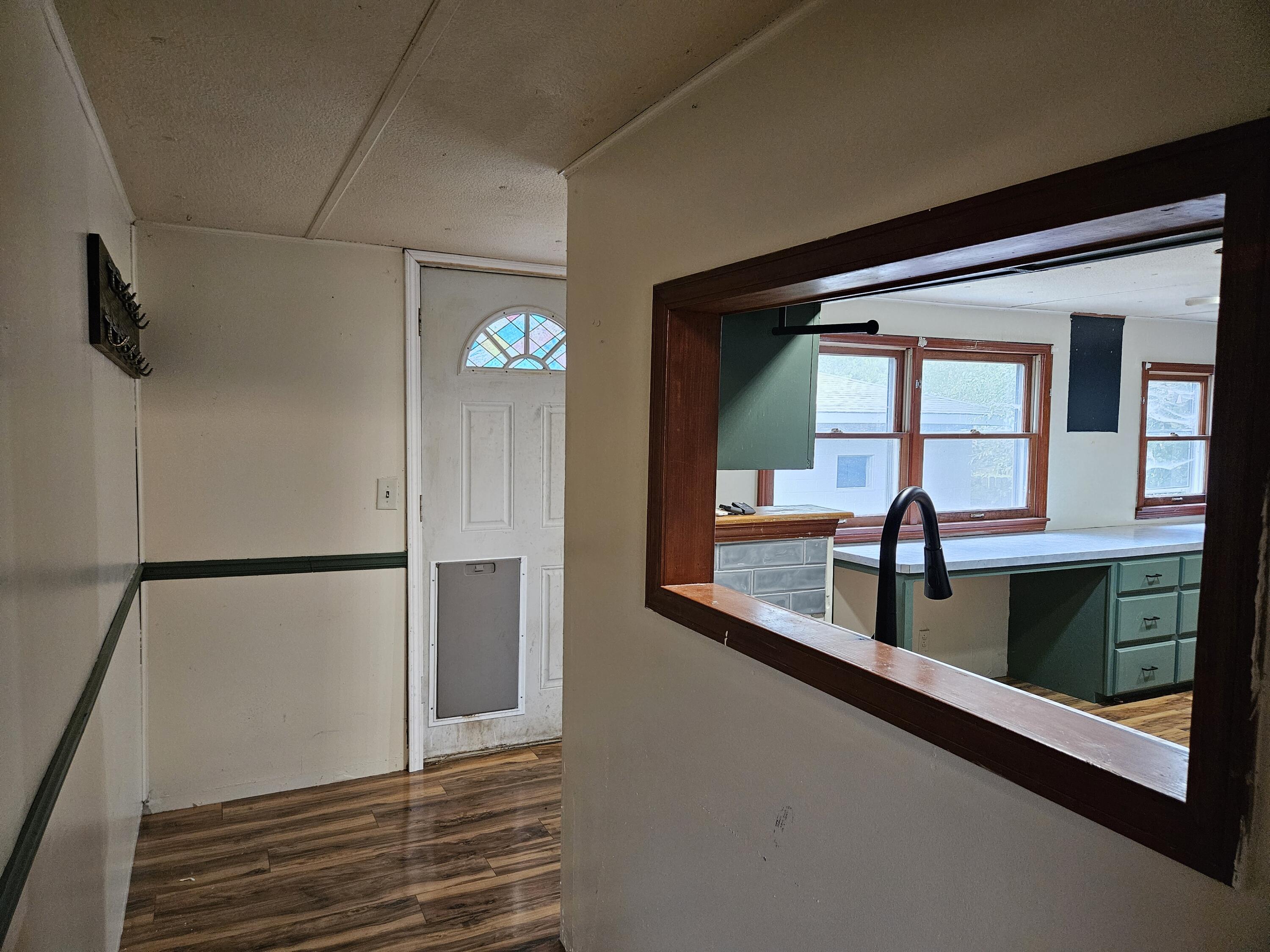 292 South Oak Avenue Property Photo 15