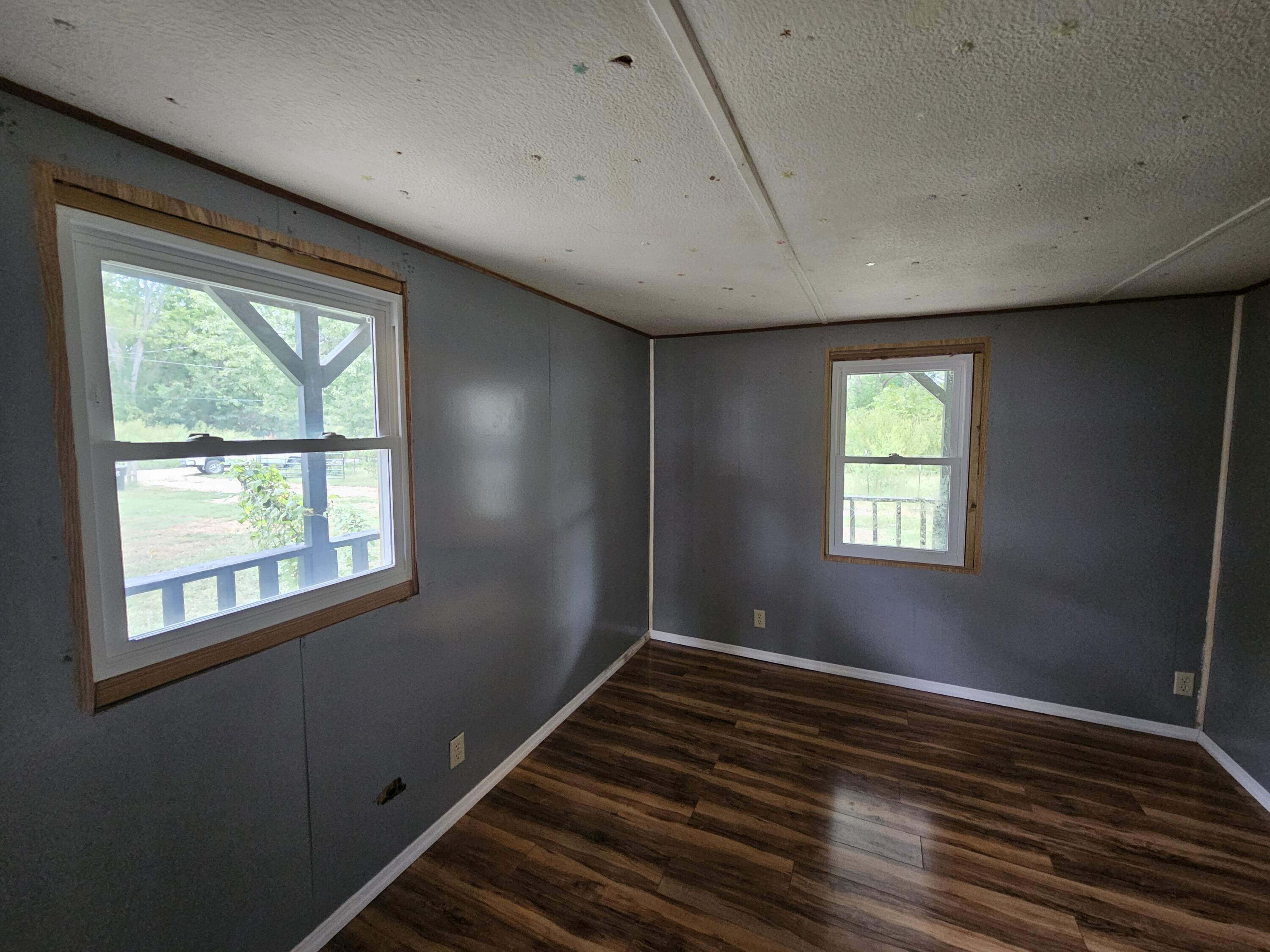 292 South Oak Avenue Property Photo 17