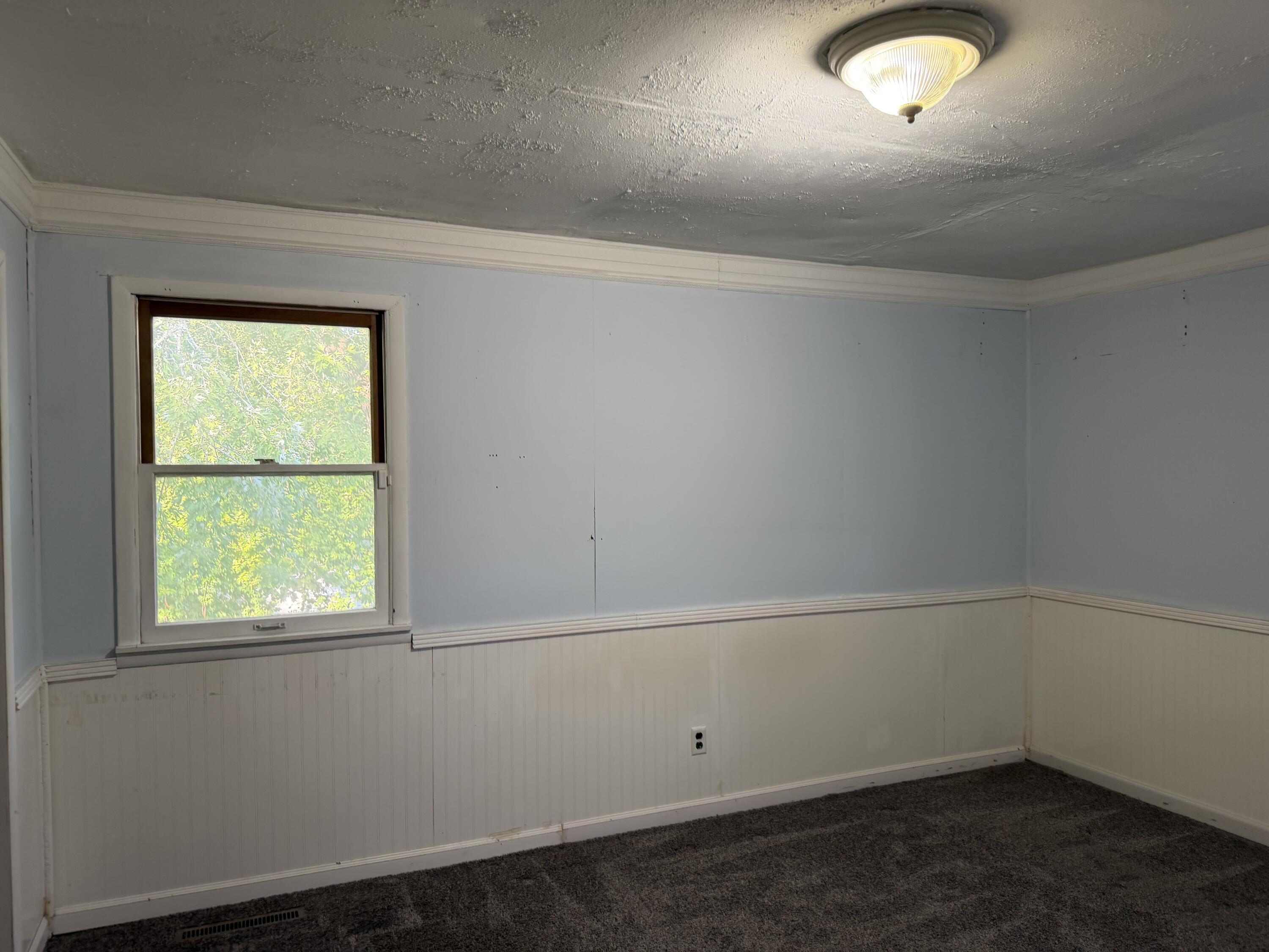 310 East 4th Street Property Photo 4