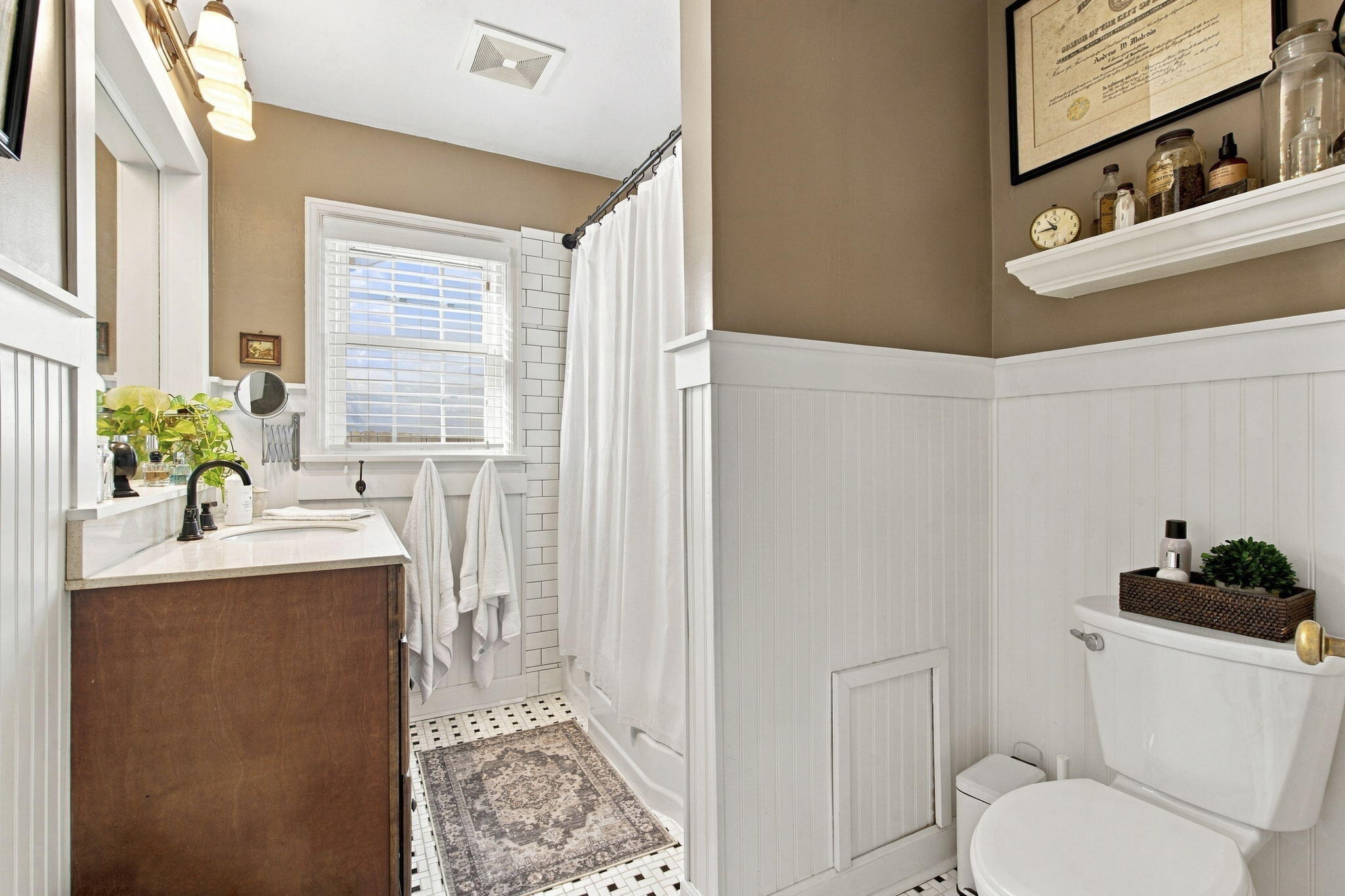 1739 South Kentwood Avenue Property Photo 14